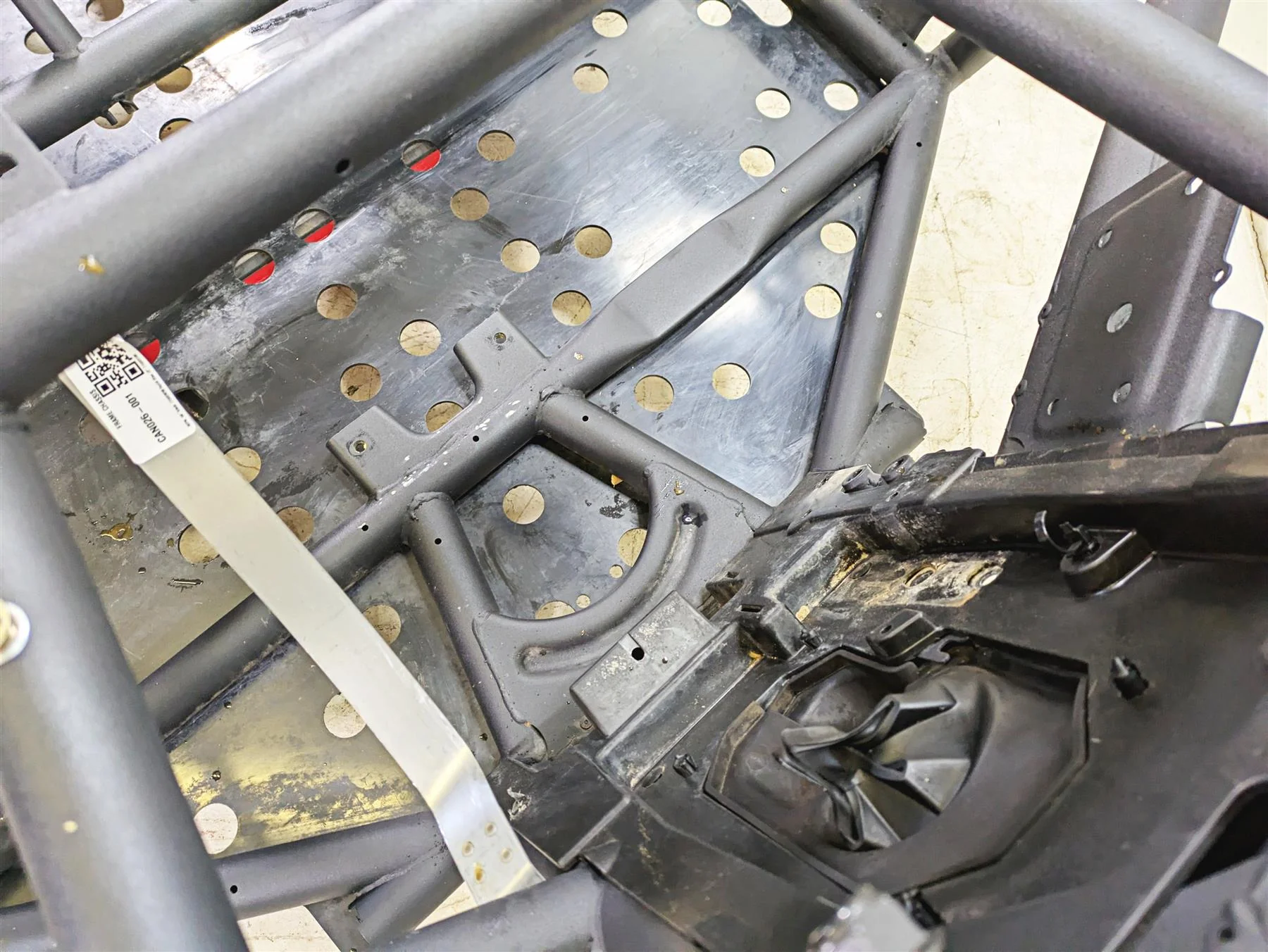 2023 Can Am Maverick X3 XMR Turbo RR Main Frame Chassis - Damage 715009098 - Image 9