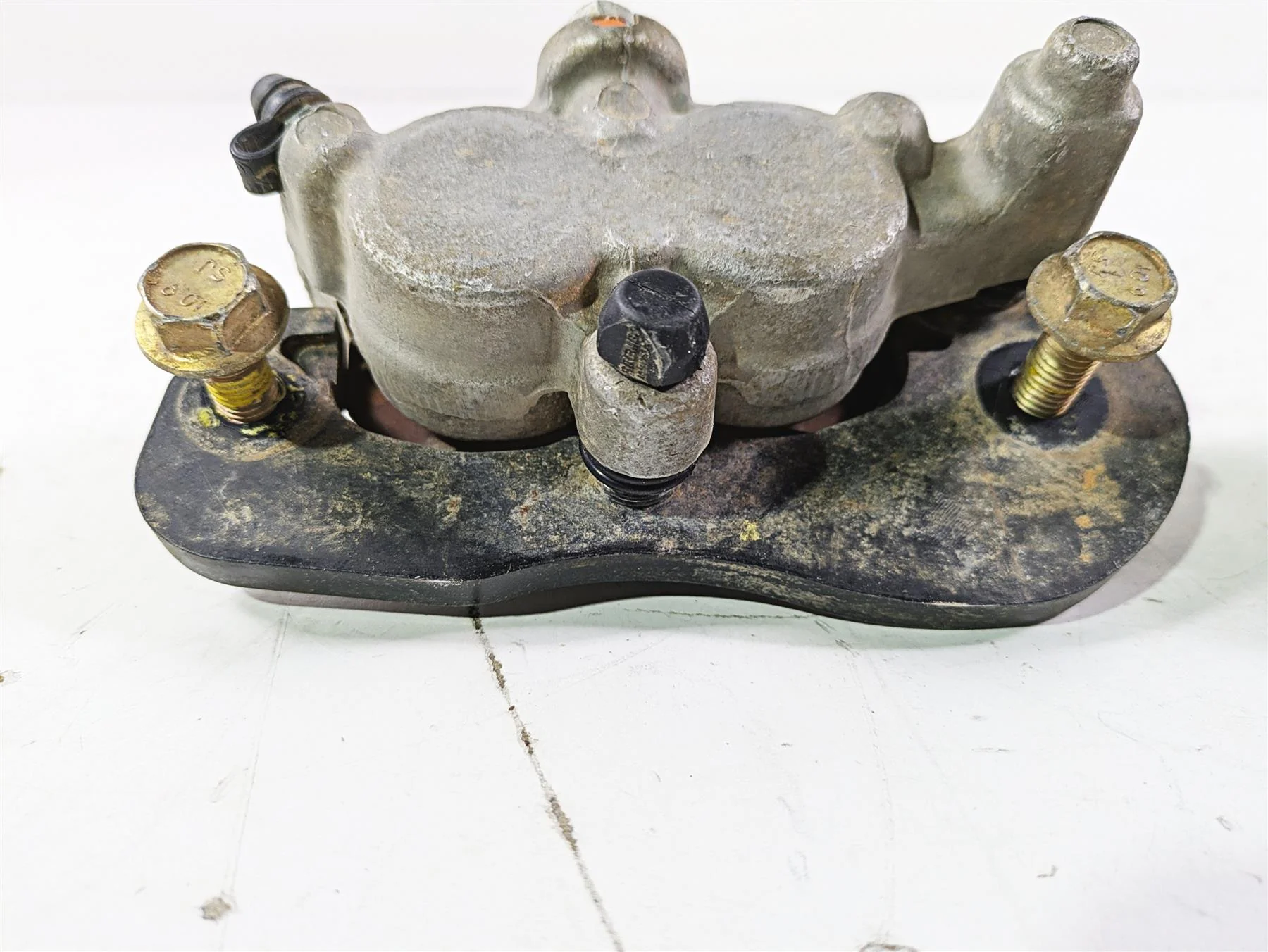 2023 Can Am Maverick X3 XMR Turbo RR Rear Brake Calipers 705601891 705601892 - Image 7