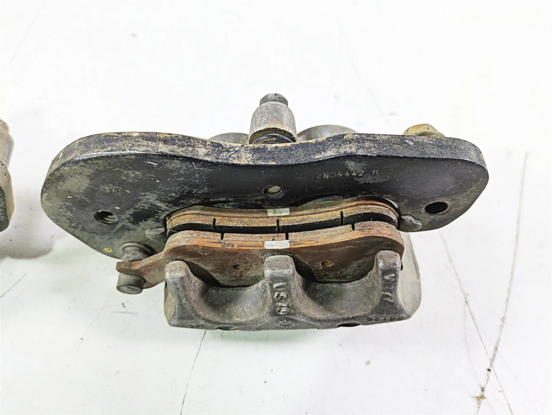 2023 Can Am Maverick X3 XMR Turbo RR Rear Brake Calipers 705601891 705601892 - Image 9