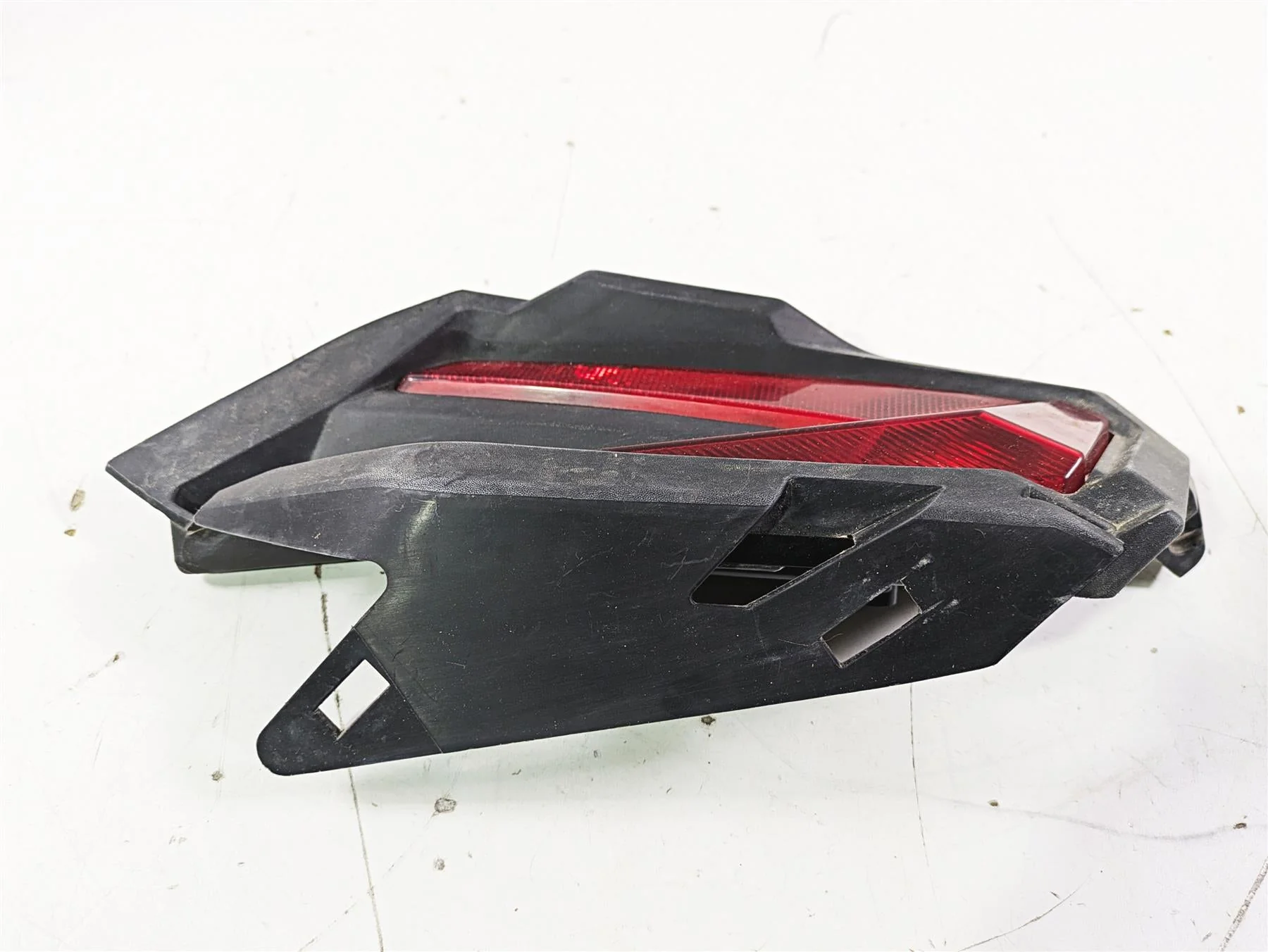 2023 Can Am Maverick X3 XMR Turbo RR Right Taillight Tail Brake Light  710004744 - Image 3