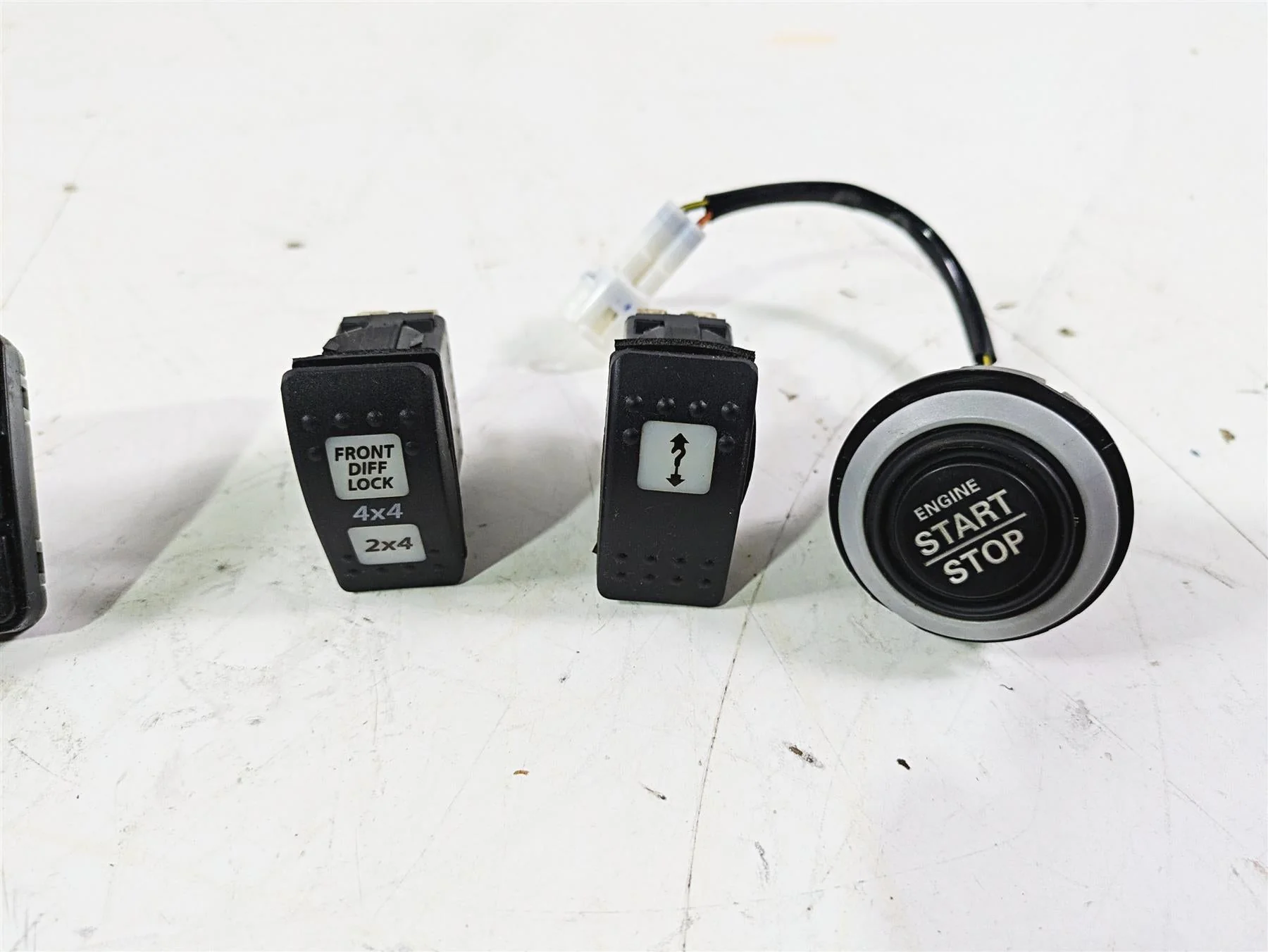 2023 Can Am Maverick X3 XMR Turbo RR Start Stop Light All Switch Set 710006059 - Image 2