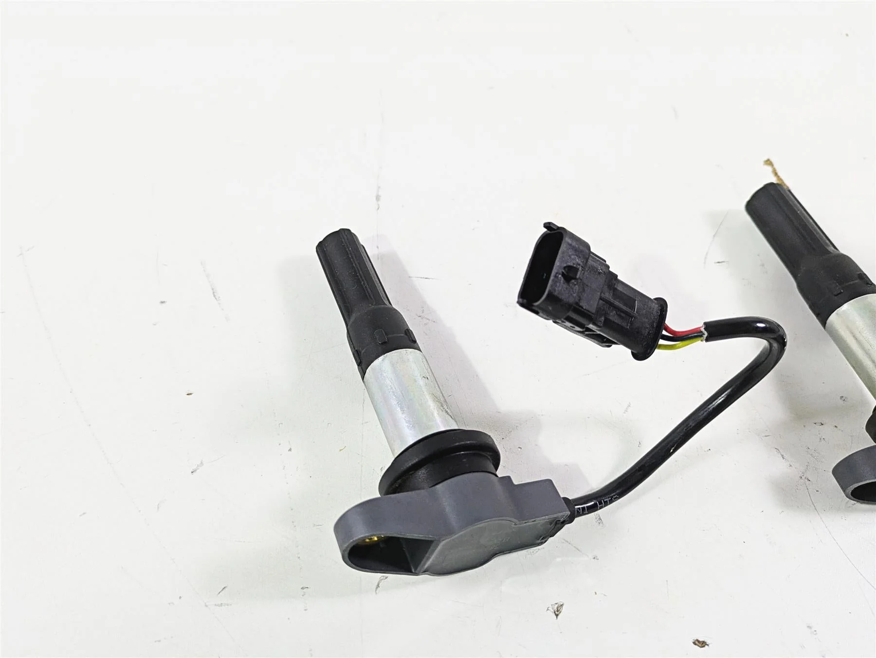 2023 Ducati Monster 937 SP Eldor Ignition Coil Set 38010221A 78660001 - Image 7