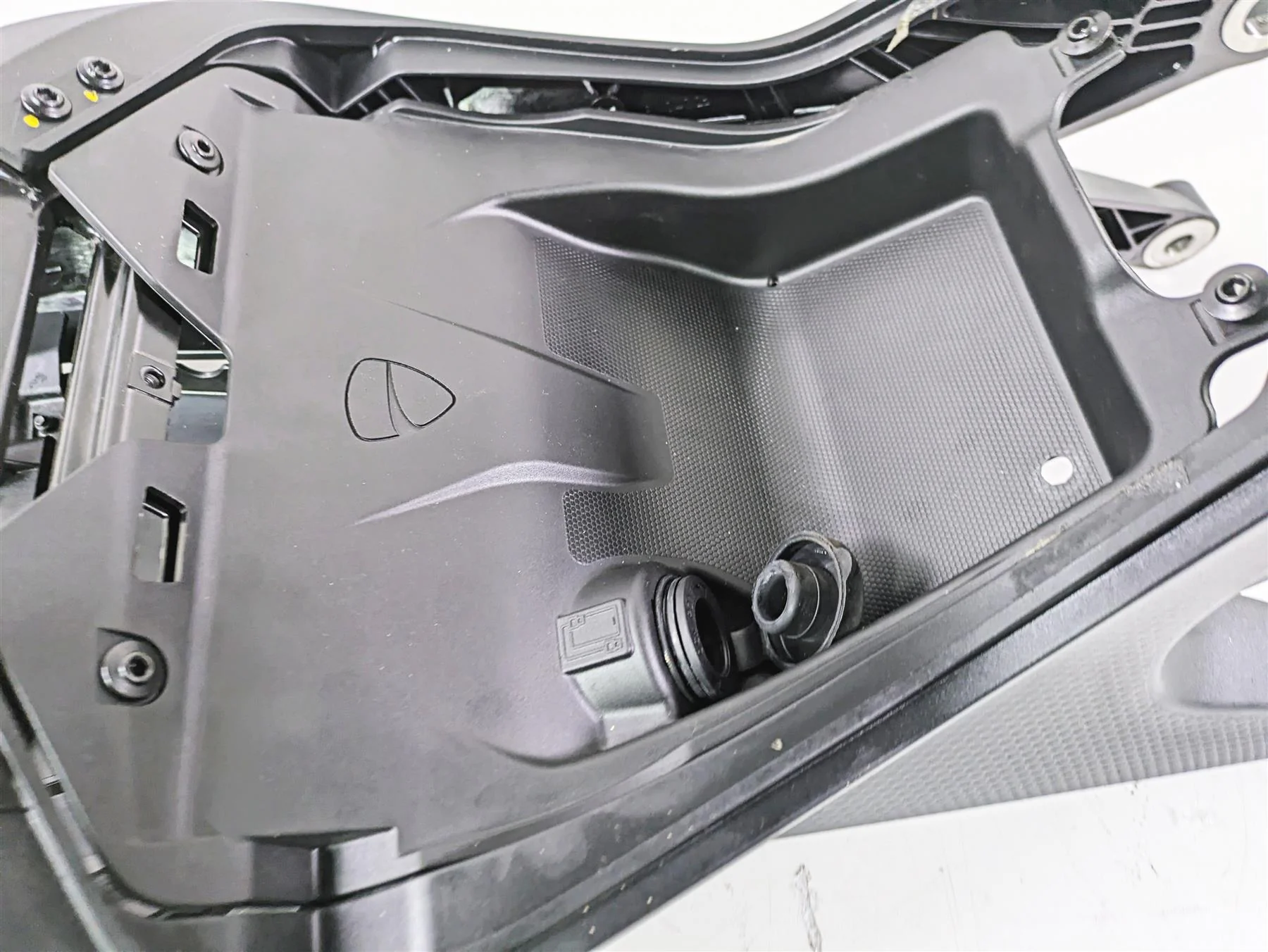2023 Ducati Monster 937 SP Rear Left Right Subframe Set L 46910422B R 46910432B - Image 8