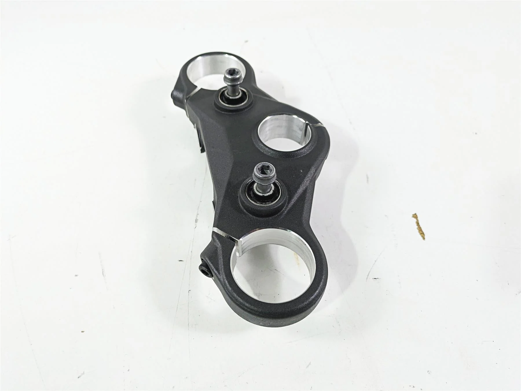 2023 Ducati Monster 937 SP Upper Triple Tree Steering Clamp 34111801BA - Image 4