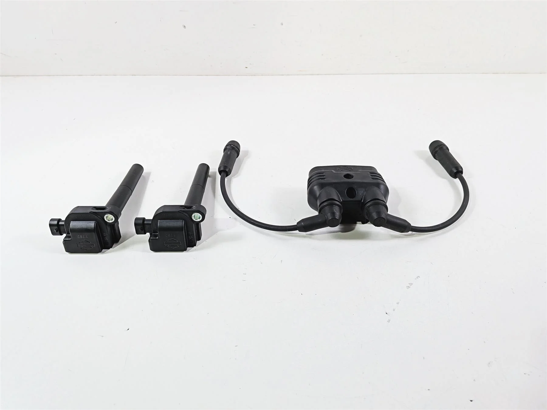 2023 Harley Adv RA1250 S Pan America Ignition Coil Set 31600167 31600166 - Image 5