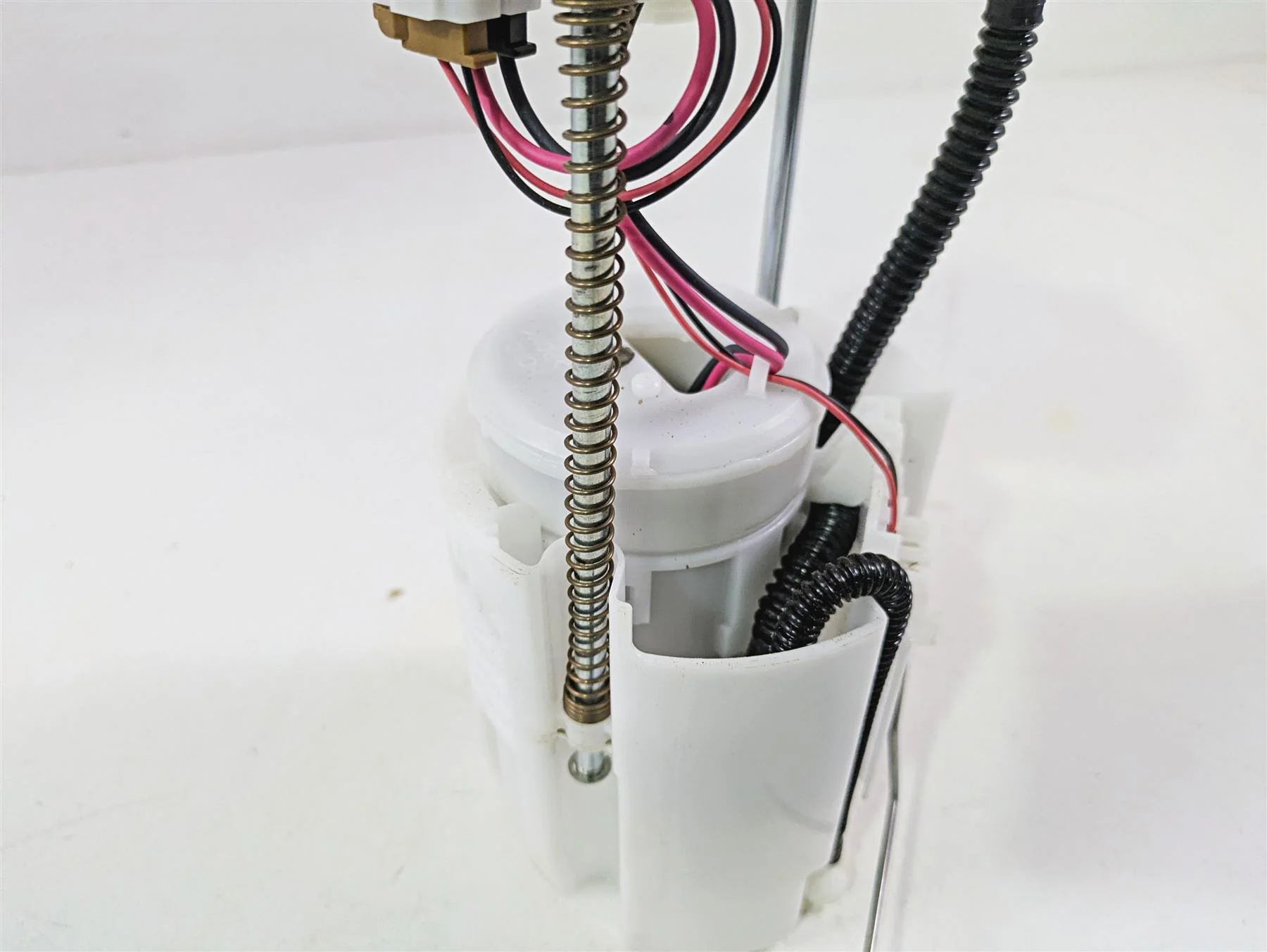 2023 Honda Talon SXS1000 S2R Fuel Gas Petrol Pump - Tested 16700-HL6-A01 - Image 8