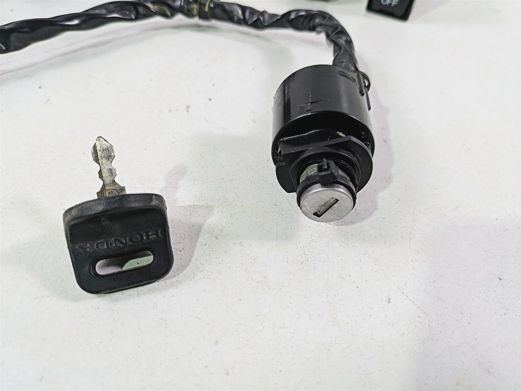 2023 Honda Talon SXS1000 S2R Ignition & Light Awd Switch Set -Read 35100-HL6-A01 - Image 5