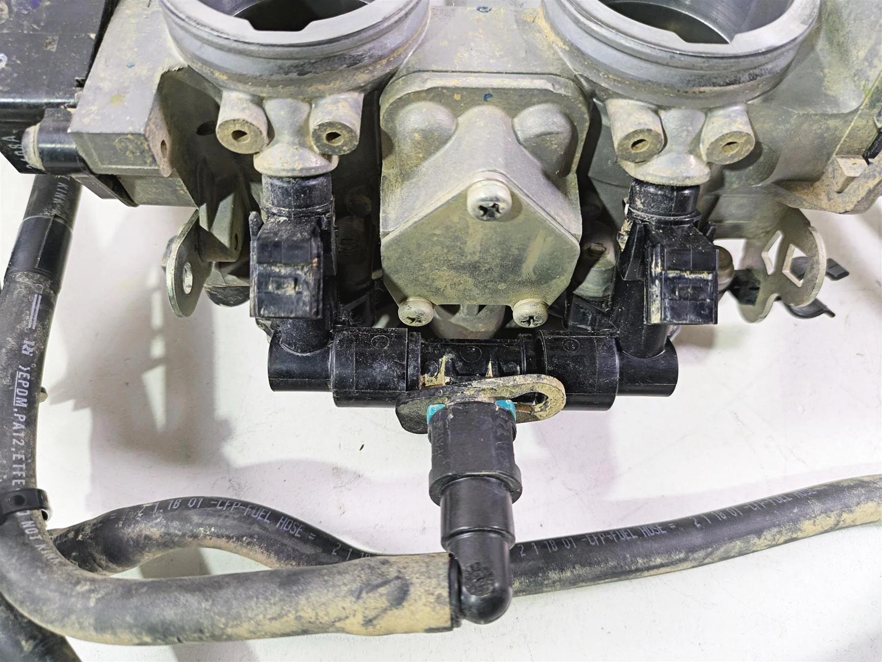 2023 Honda Talon SXS1000 S2R Throttle Body Fuel Injection Set 16400-HL6-B02 - Image 4