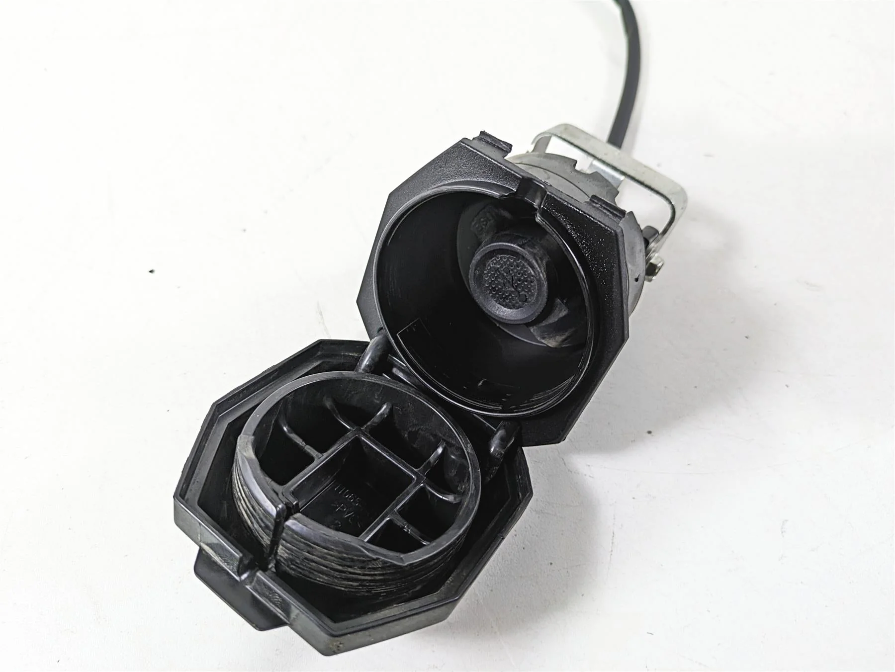 2023 Kawasaki KLR KL 650 Adventure Dash Usb Port & Housing 59221-0021 - Image 8