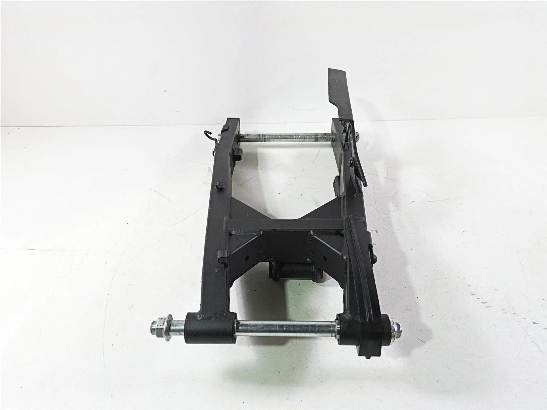 2023 Kawasaki KLR KL 650 Adventure Rear Swingarm Swing Arm 33001-0733-18R - Image 4