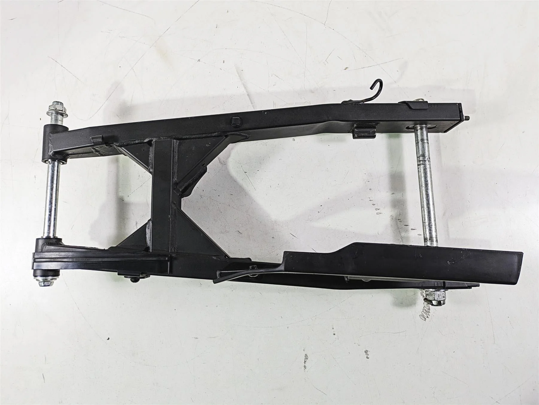 2023 Kawasaki KLR KL 650 Adventure Rear Swingarm Swing Arm 33001-0733-18R - Image 5