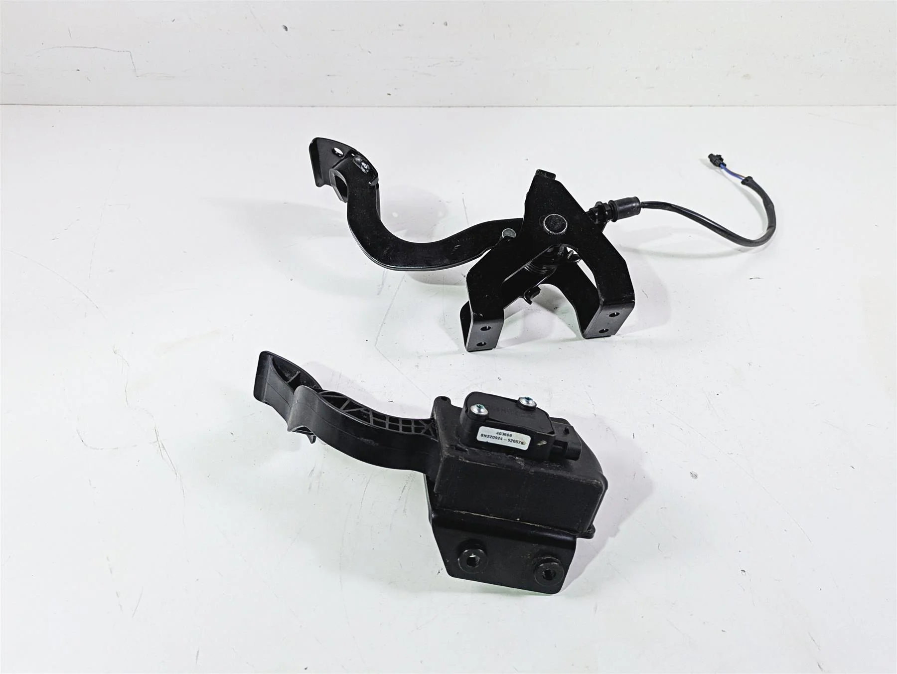 2023 Kawasaki Teryx KRX KRF 1000 C Foot Brake Accelerator Pedal Set 39075-0033 - Image 9