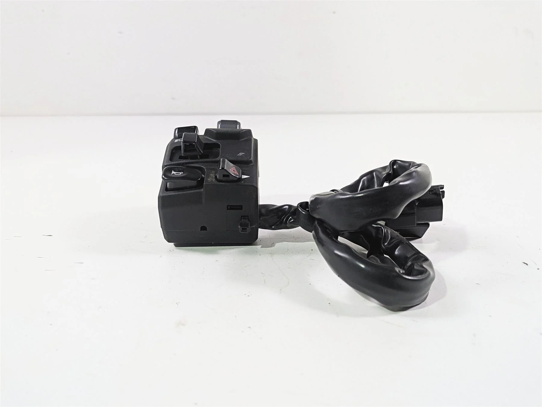 2023 Kawasaki ZX1400 ZX14R Ninja Left Hand Light Mode Control Switch 46091-0622 - Image 2
