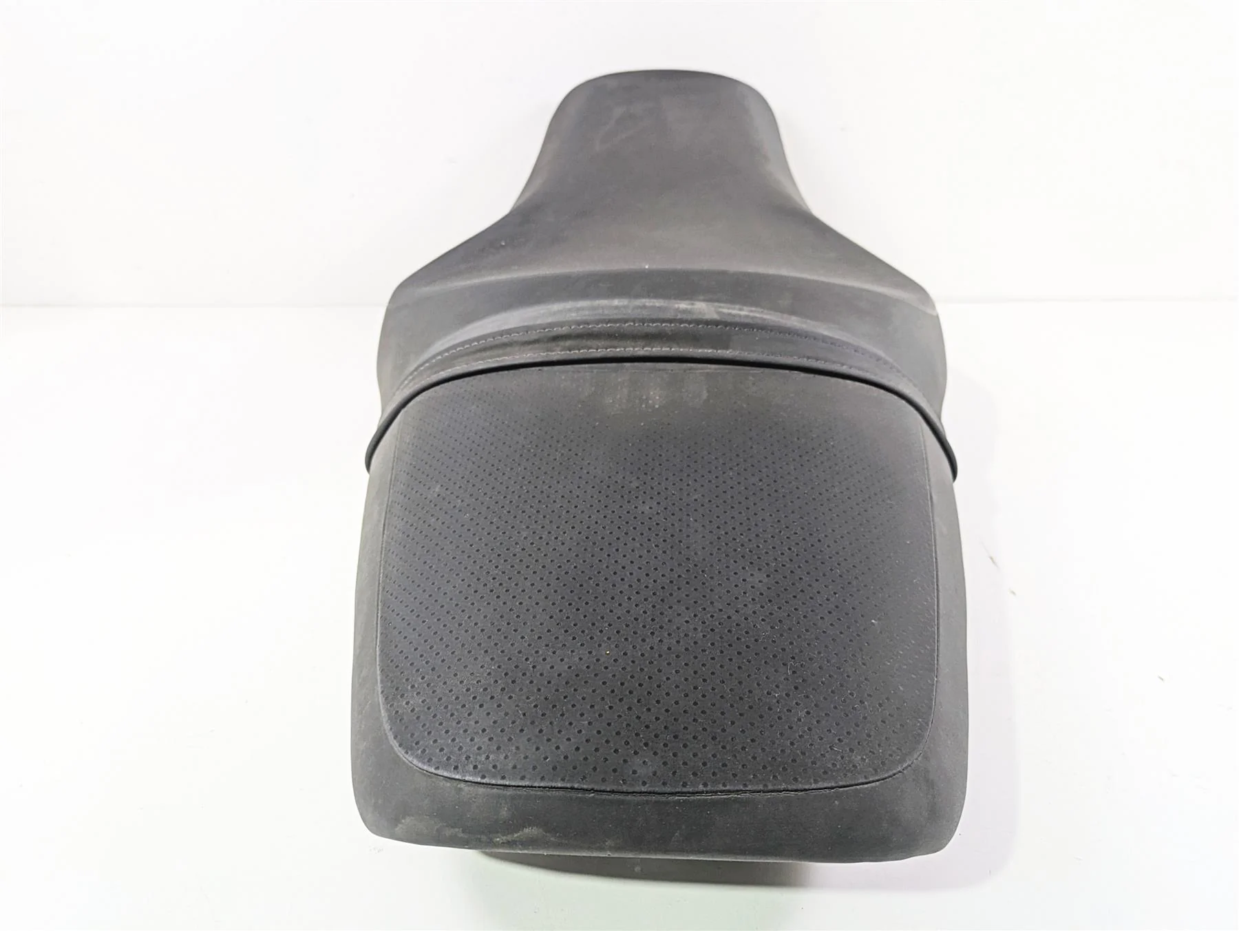 2023 Kawasaki ZX1400 ZX14R Ninja Seat Saddle - Small Tear 53066-0433 - Image 6