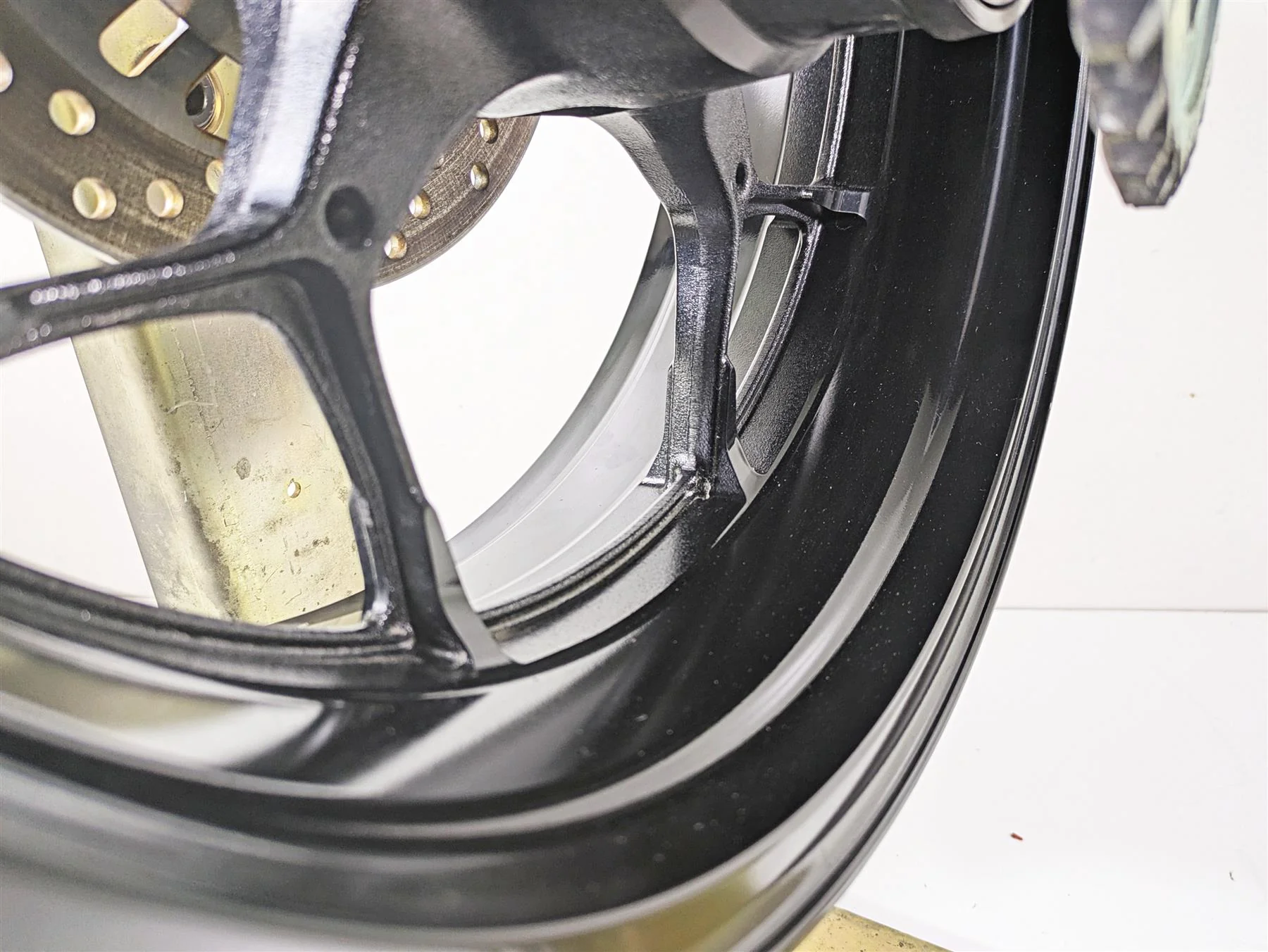 2023 Kawasaki ZX1400 ZX14R Ninja Straight 17x6 Rear Wheel Rim 41073-0731 - Image 9