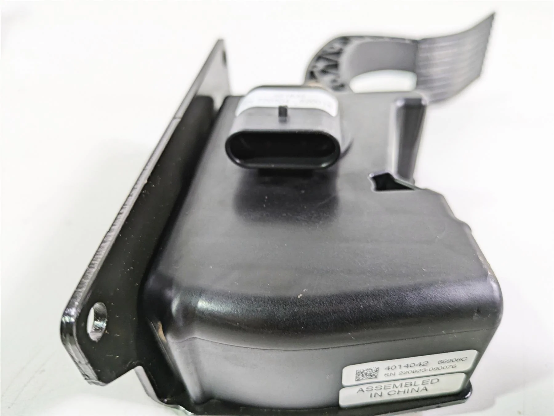 2023 Polaris RZR1000 XP 4 Premium Brake & Accelerate Pedal Set 1021765 4014042 - Image 6