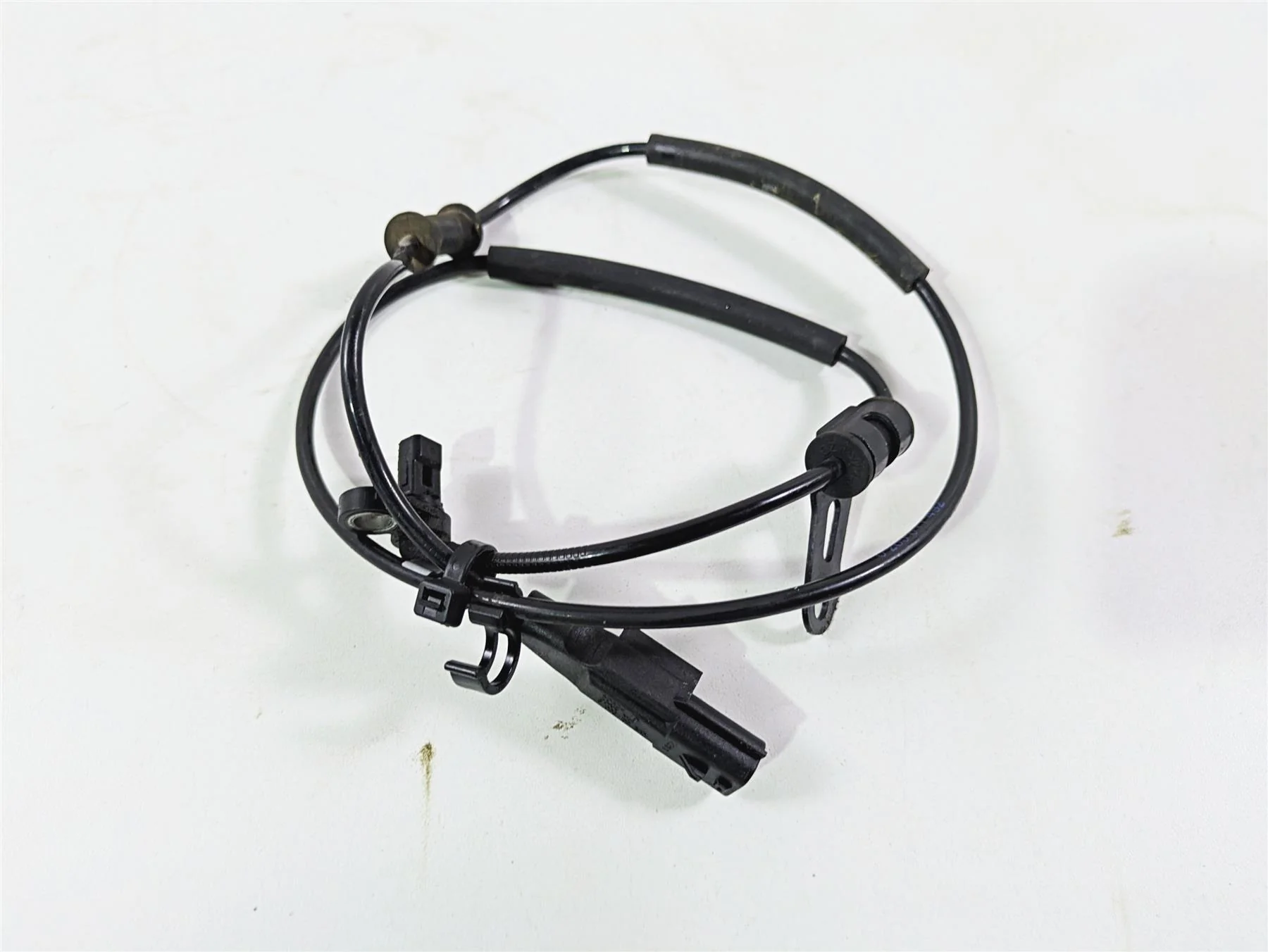2023 Suzuki GSX1300 RR Hayabusa Front Abs Brake Wheel Speed Sensor 55710-10L00 - Image 4