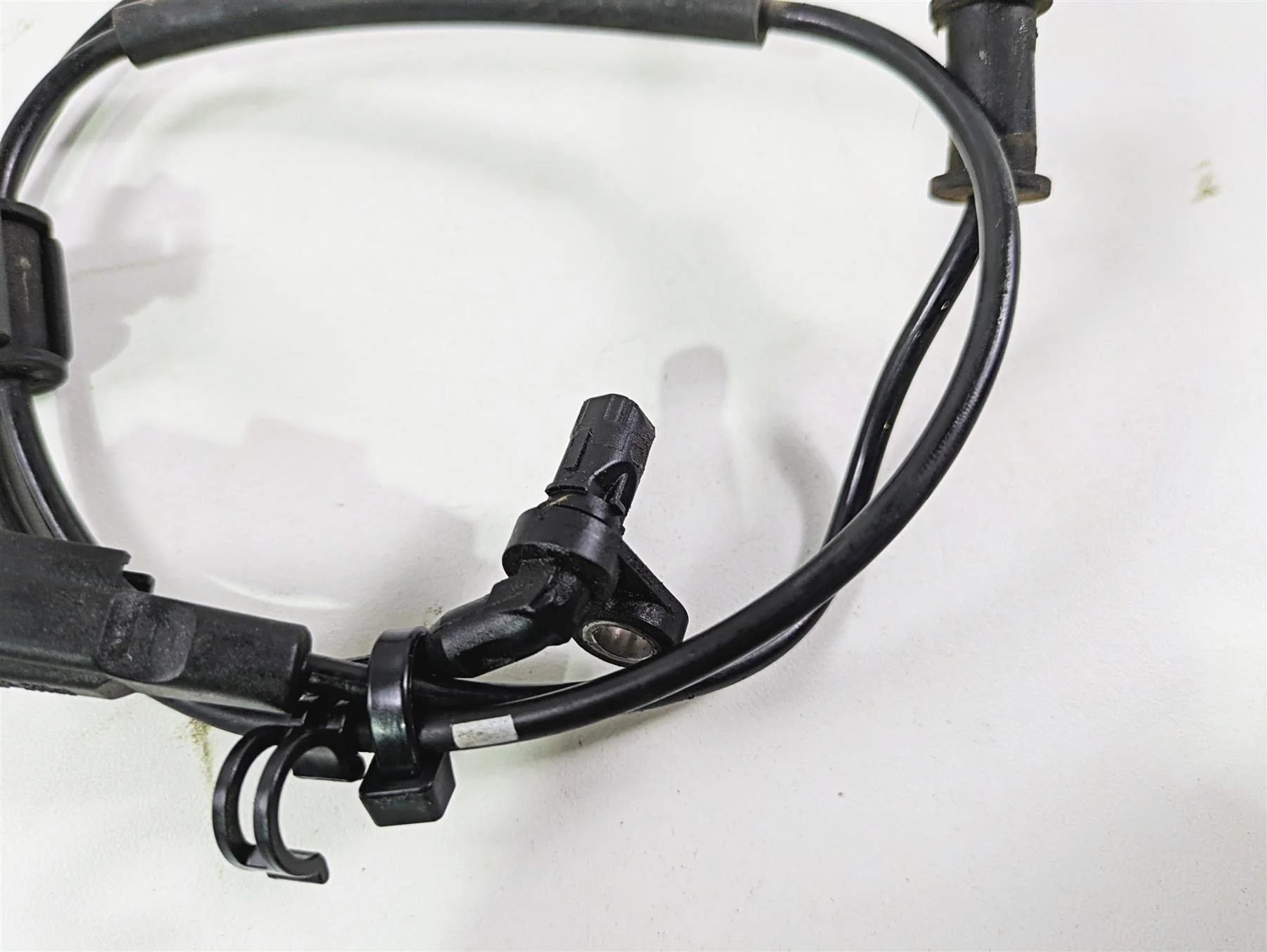 2023 Suzuki GSX1300 RR Hayabusa Front Abs Brake Wheel Speed Sensor 55710-10L00 - Image 9