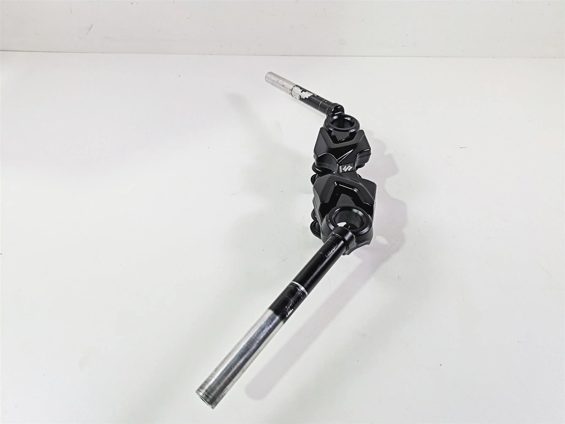 2023 Suzuki GSX1300 RR Hayabusa Handlebar + Mount Set 56111-10L00 - Image 4