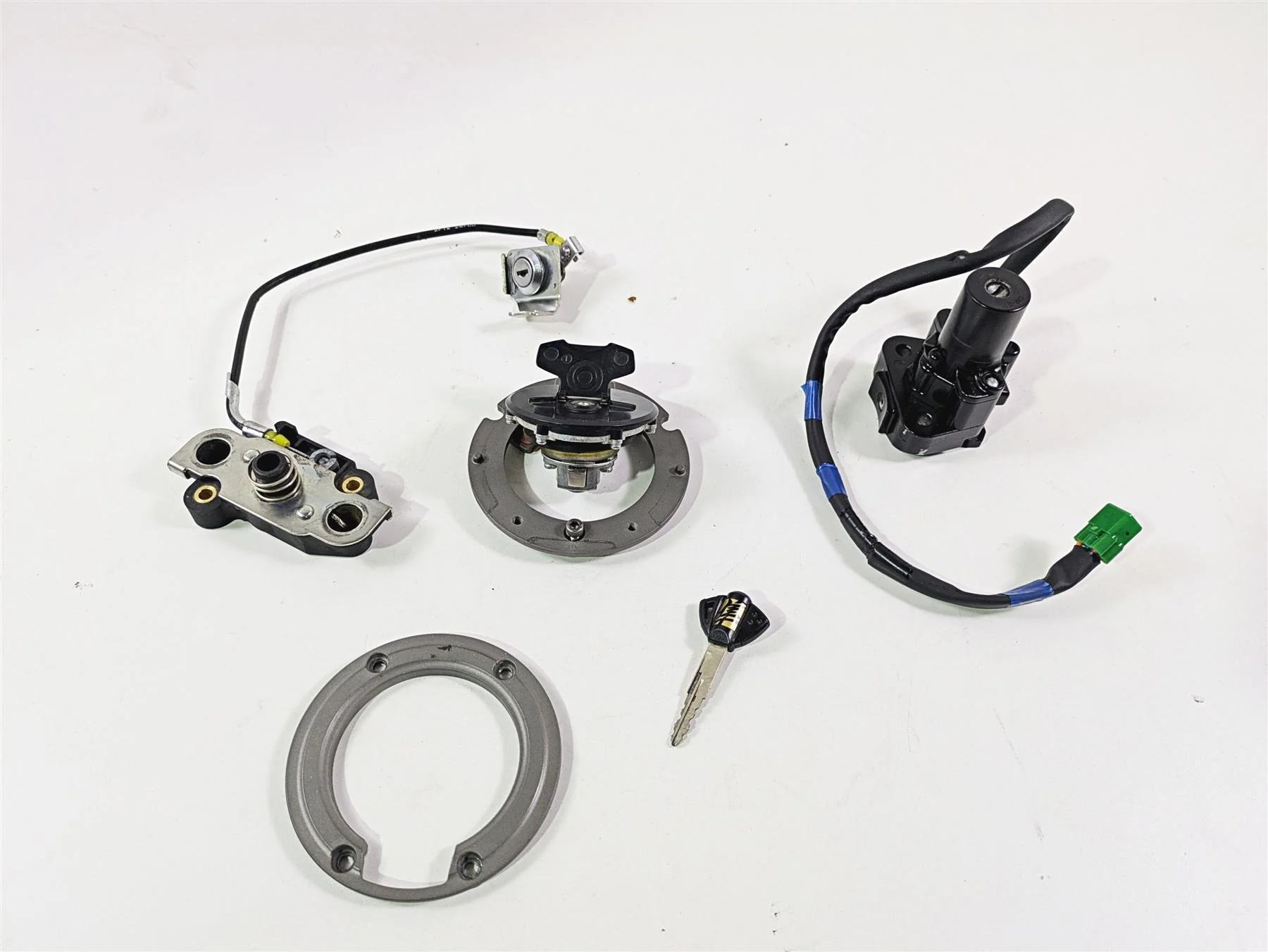 2023 Suzuki GSX1300 RR Hayabusa Ignition Switch Key Lock Set 37104-10820