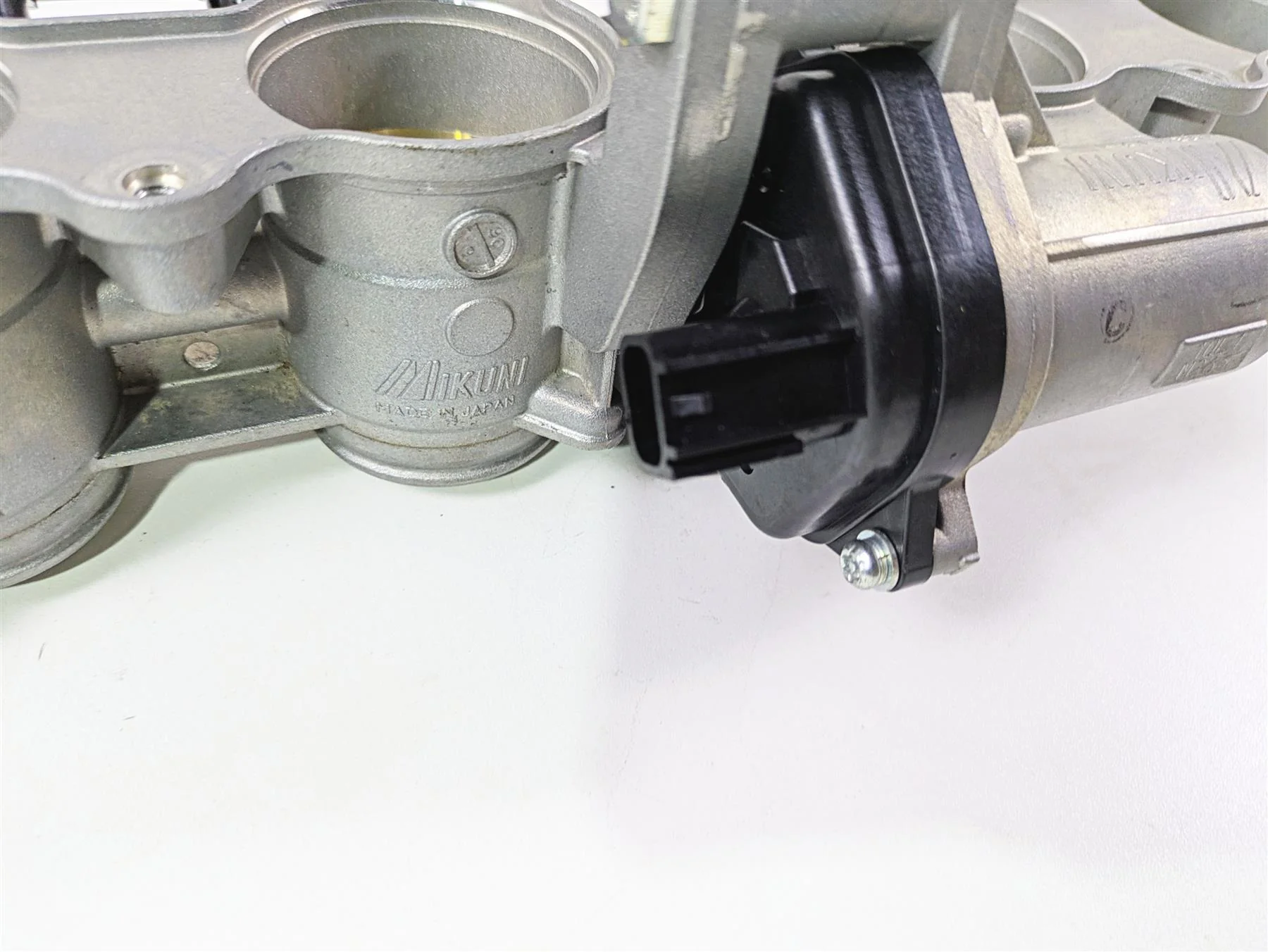 2023 Suzuki GSX1300 RR Hayabusa Mikuni Throttle Body Fuel Injectors 13405-10L10 - Image 5