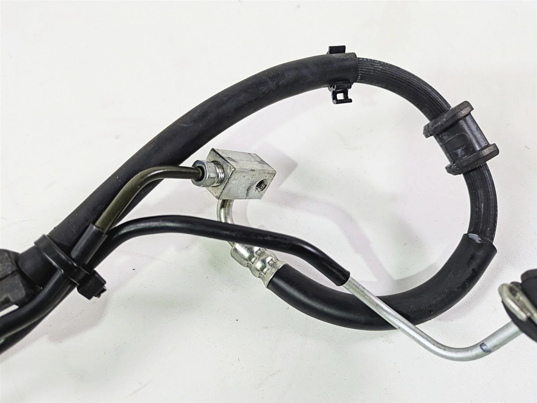 2023 Suzuki GSX1300 RR Hayabusa Rear Abs Brake Line Set 69400-10L00 - Image 7