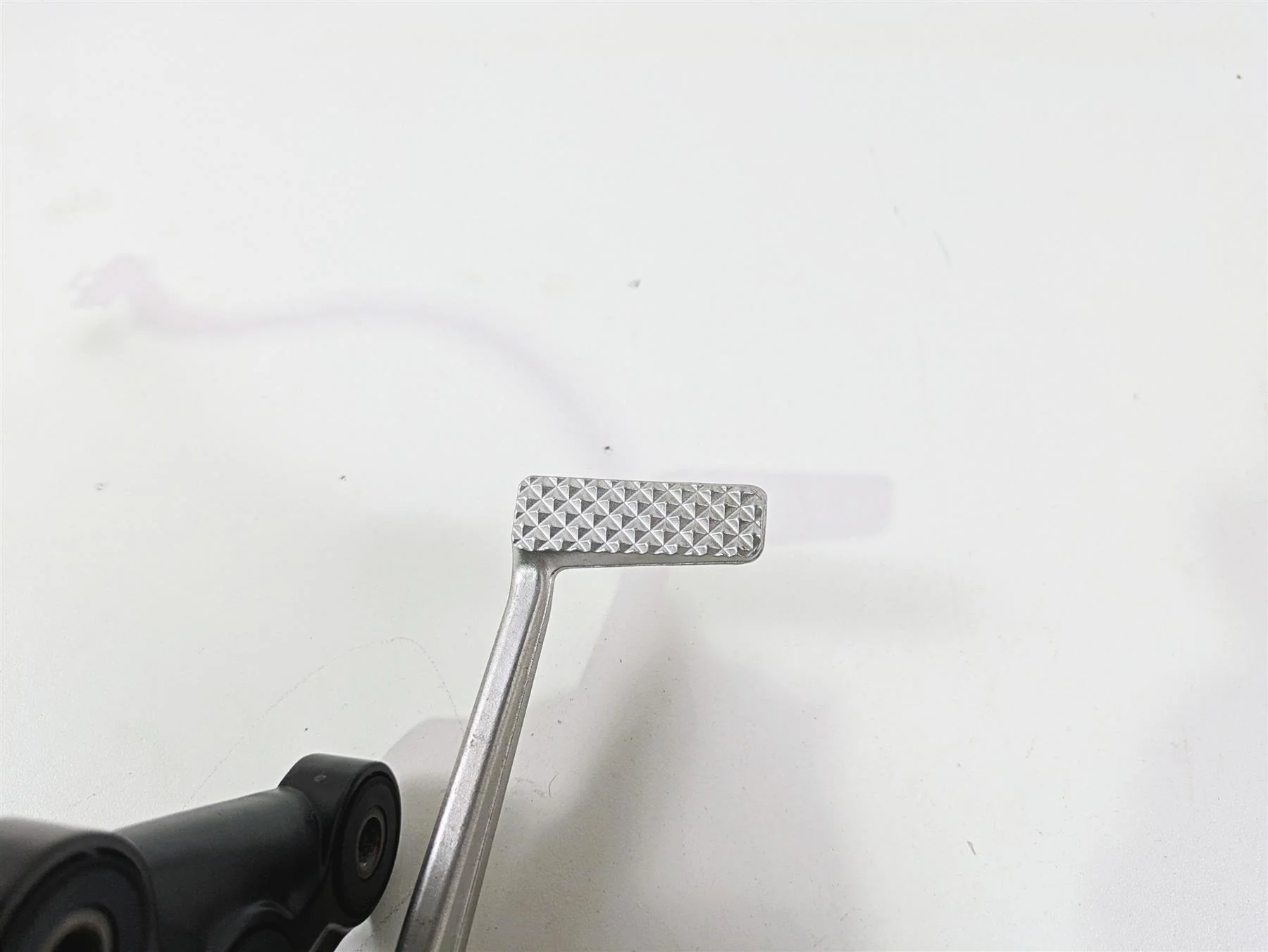 2023 Suzuki GSX1300 RR Hayabusa Right Front Footpeg & Brake Pedal 43510-10L00 - Image 7