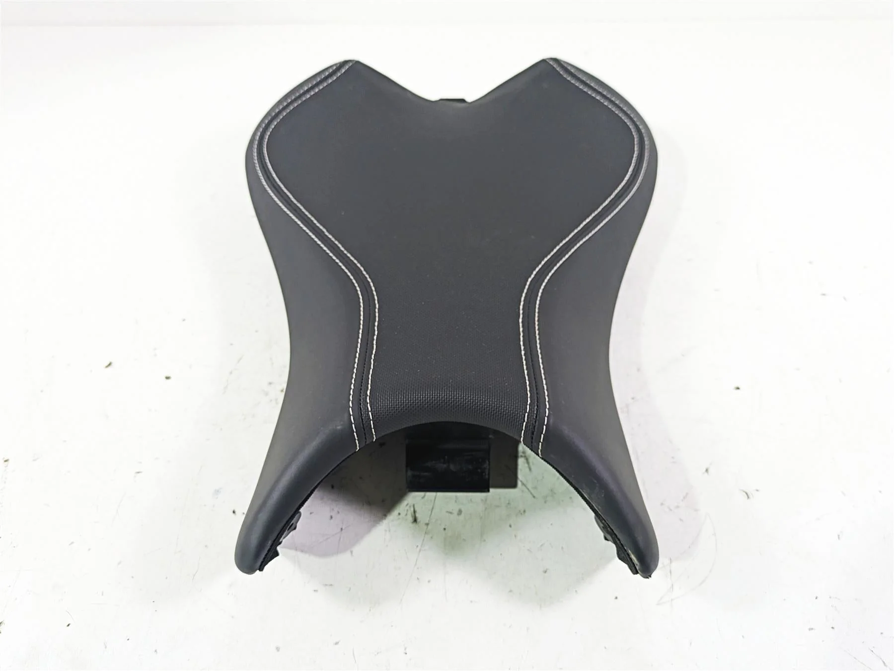 2023 Triumph Street Triple 765 RS Front Driver Rider Seat Saddle - Read T2308430 - Image 3