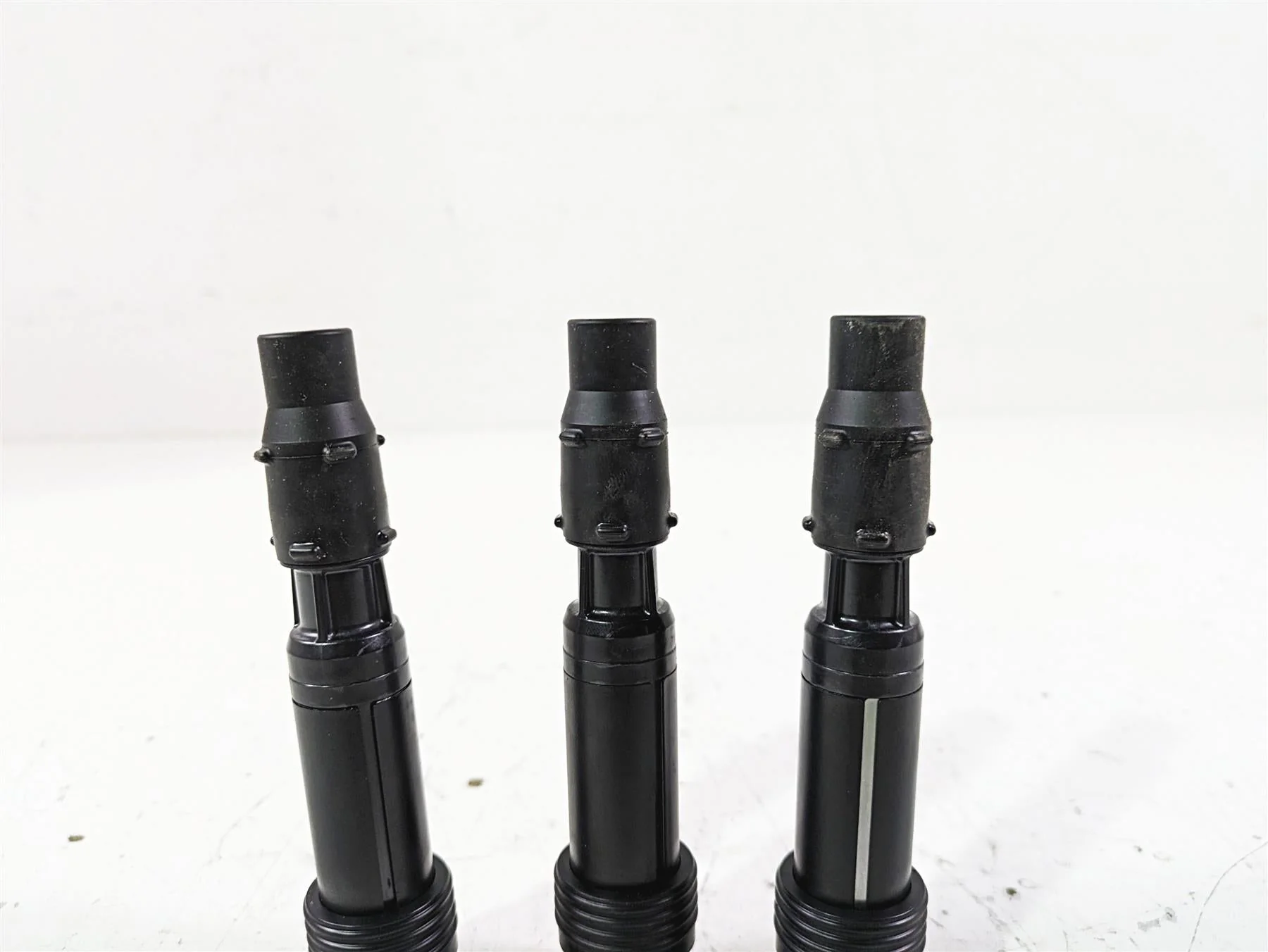 2023 Triumph Street Triple 765 RS Ignition Coils Stick Coil Set T1291504 - Image 11