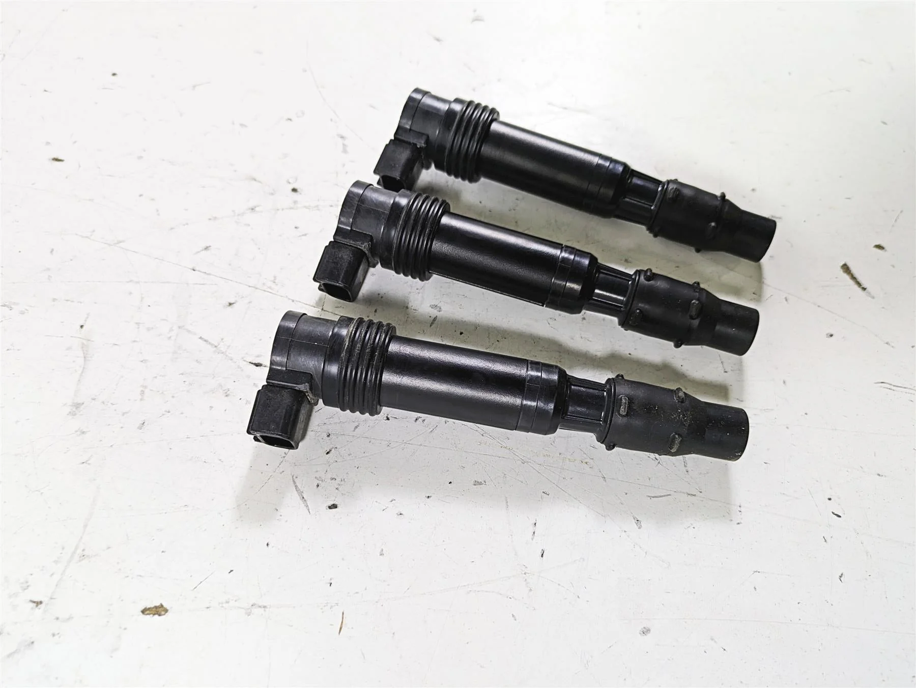 2023 Triumph Street Triple 765 RS Ignition Coils Stick Coil Set T1291504 - Image 4
