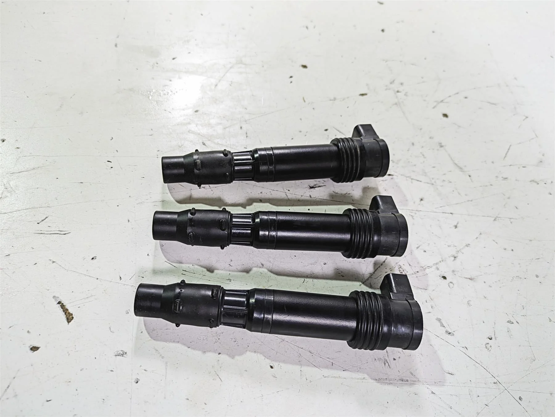 2023 Triumph Street Triple 765 RS Ignition Coils Stick Coil Set T1291504 - Image 5