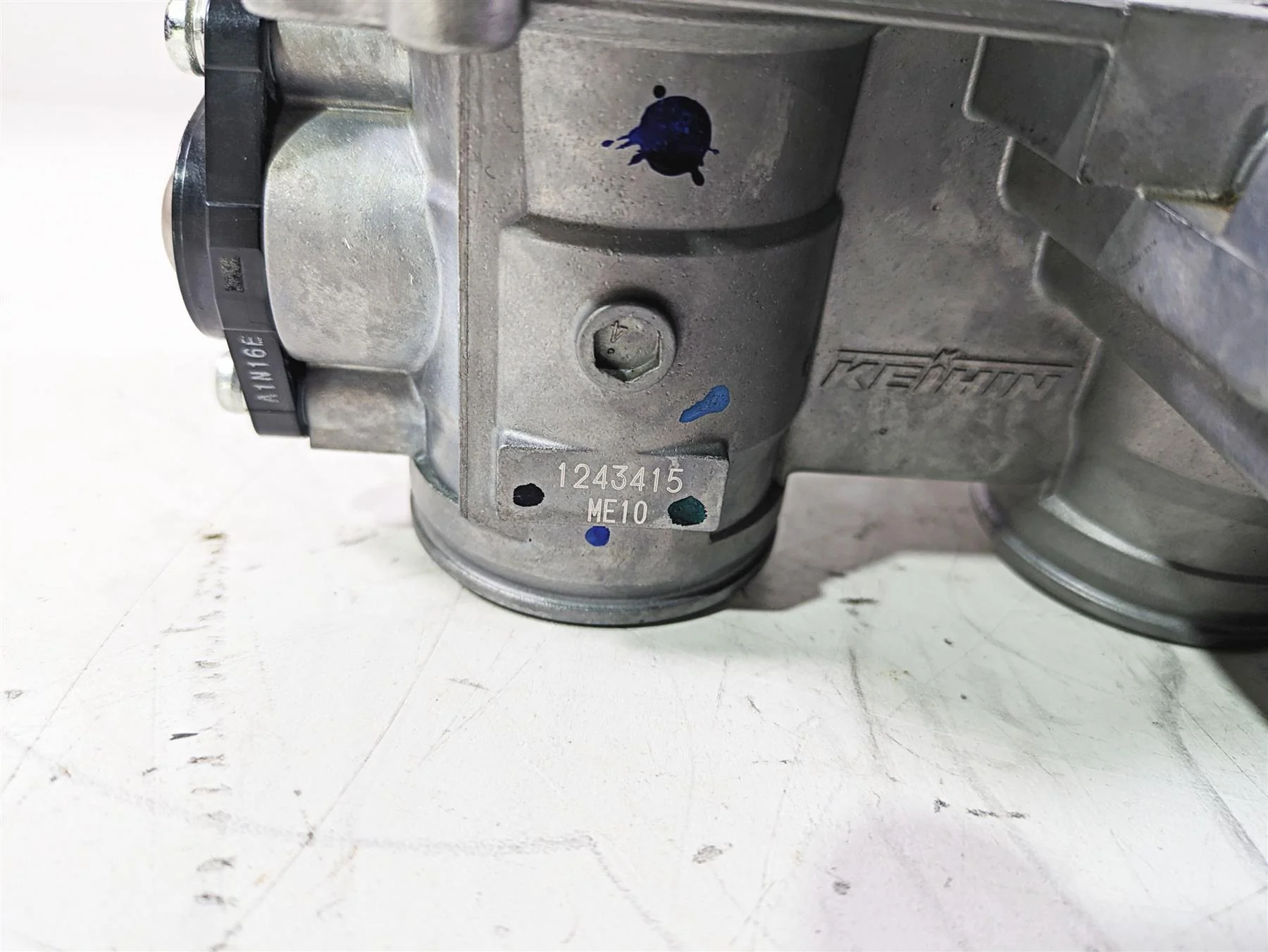 2023 Triumph Street Triple 765 RS Keihin Throttle Body Fuel Injection T1243415 - Image 12