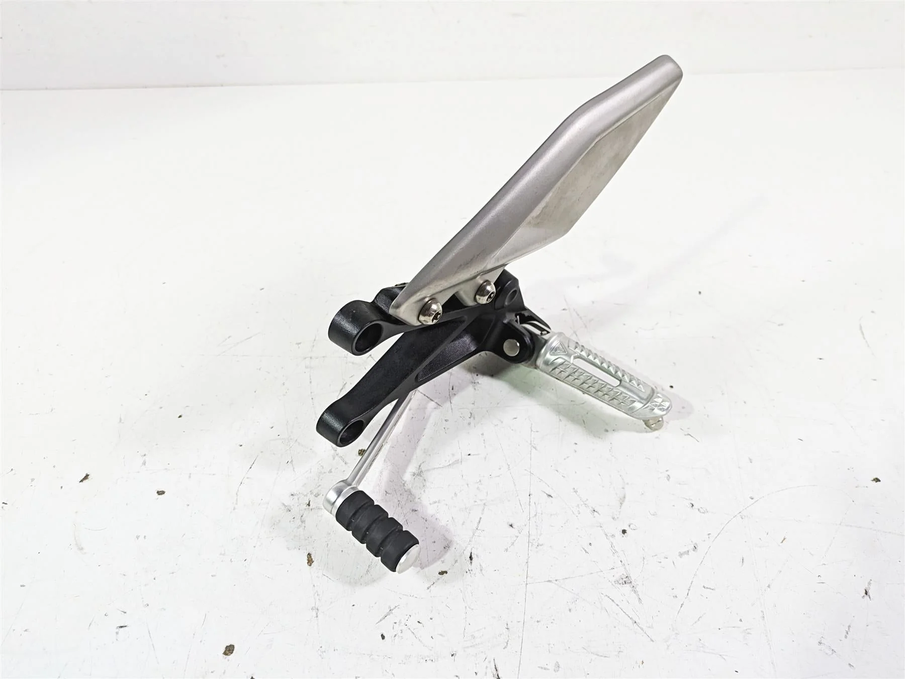 2023 Triumph Street Triple 765 RS Left Rider Footpeg & Shifter T2088021 T2089751 - Image 12