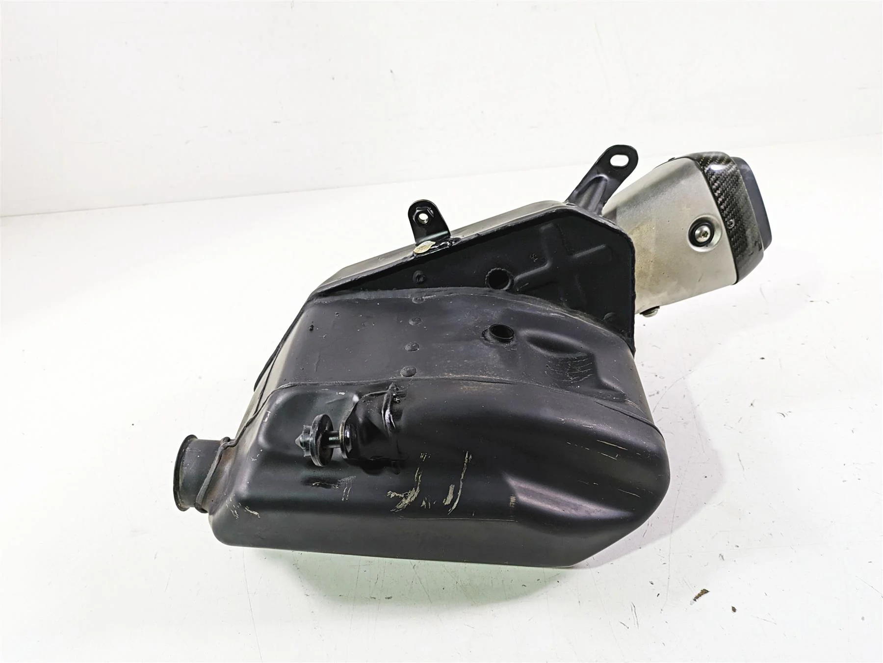 2023 Triumph Street Triple 765 RS Oem Exhaust Muffler Chamber Section T2203454 - Image 3