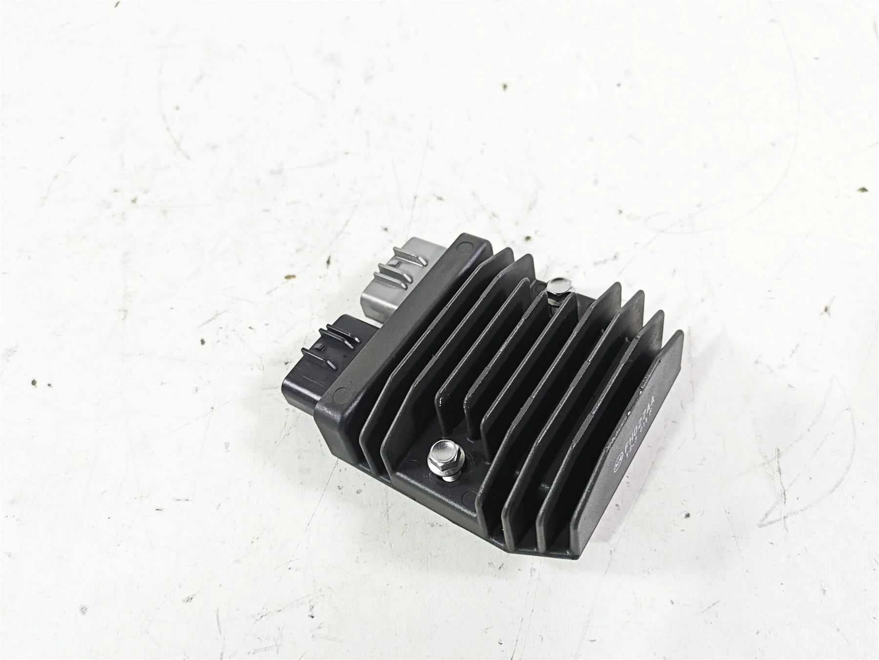 2023 Triumph Street Triple 765 RS Rectifier Voltage Regulator FH027AA T1300675 - Image 6