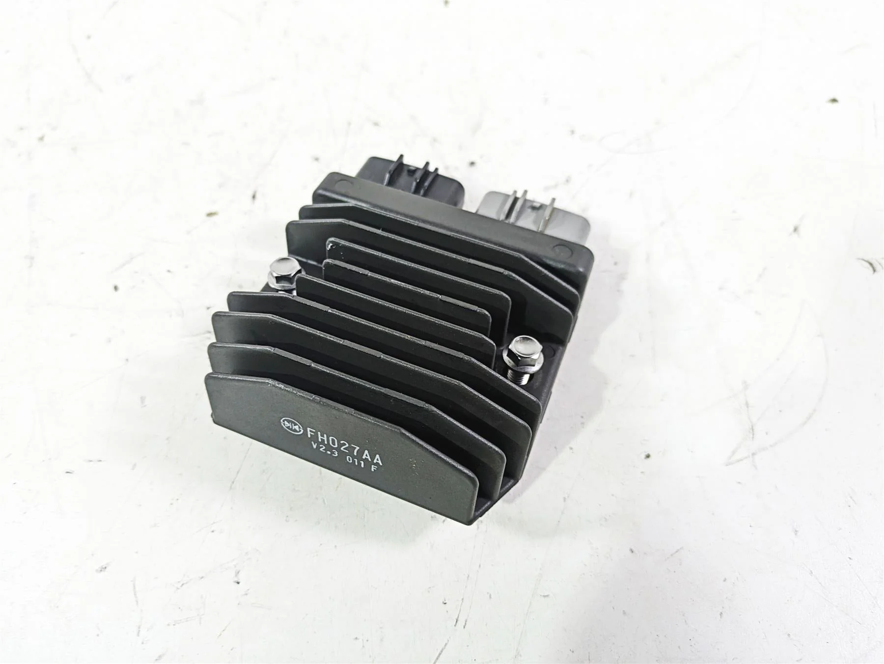 2023 Triumph Street Triple 765 RS Rectifier Voltage Regulator FH027AA T1300675 - Image 7