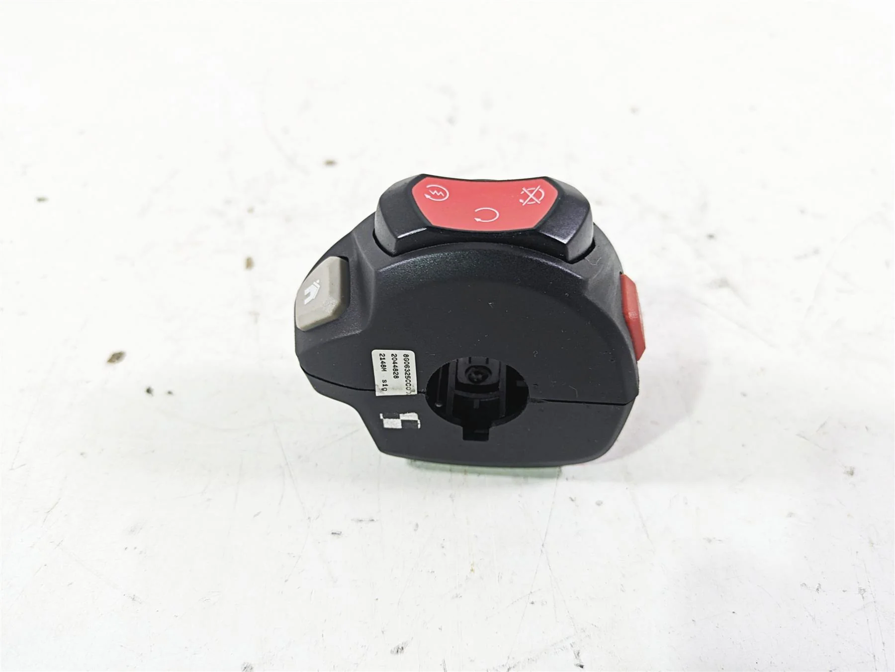 2023 Triumph Street Triple 765 RS Right Hand Control Switch - Read T2044828