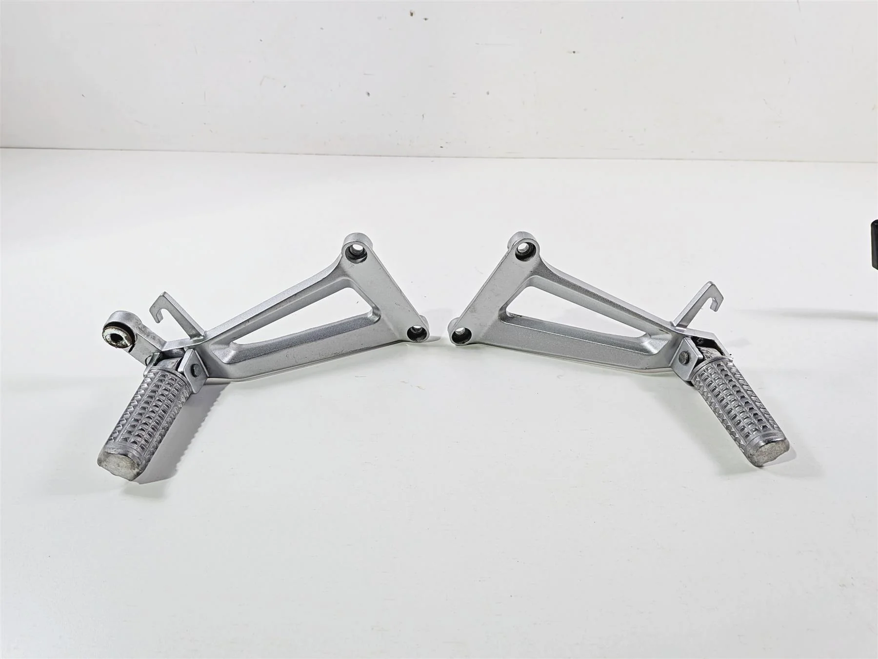 2023 Vitacci GTT 250 Rear Passenger Footpeg & Right Rider Foot Rest Set - Image 11