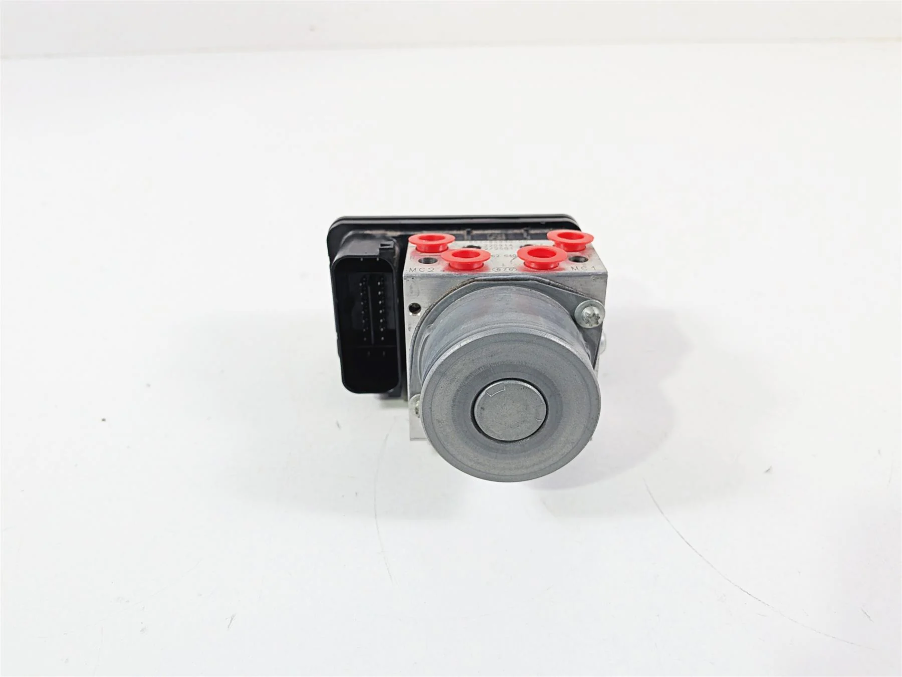 2023 Yamaha MT10 MTN1000 Abs Brake Pump Unit Module B5Y-85930-00 - Image 3