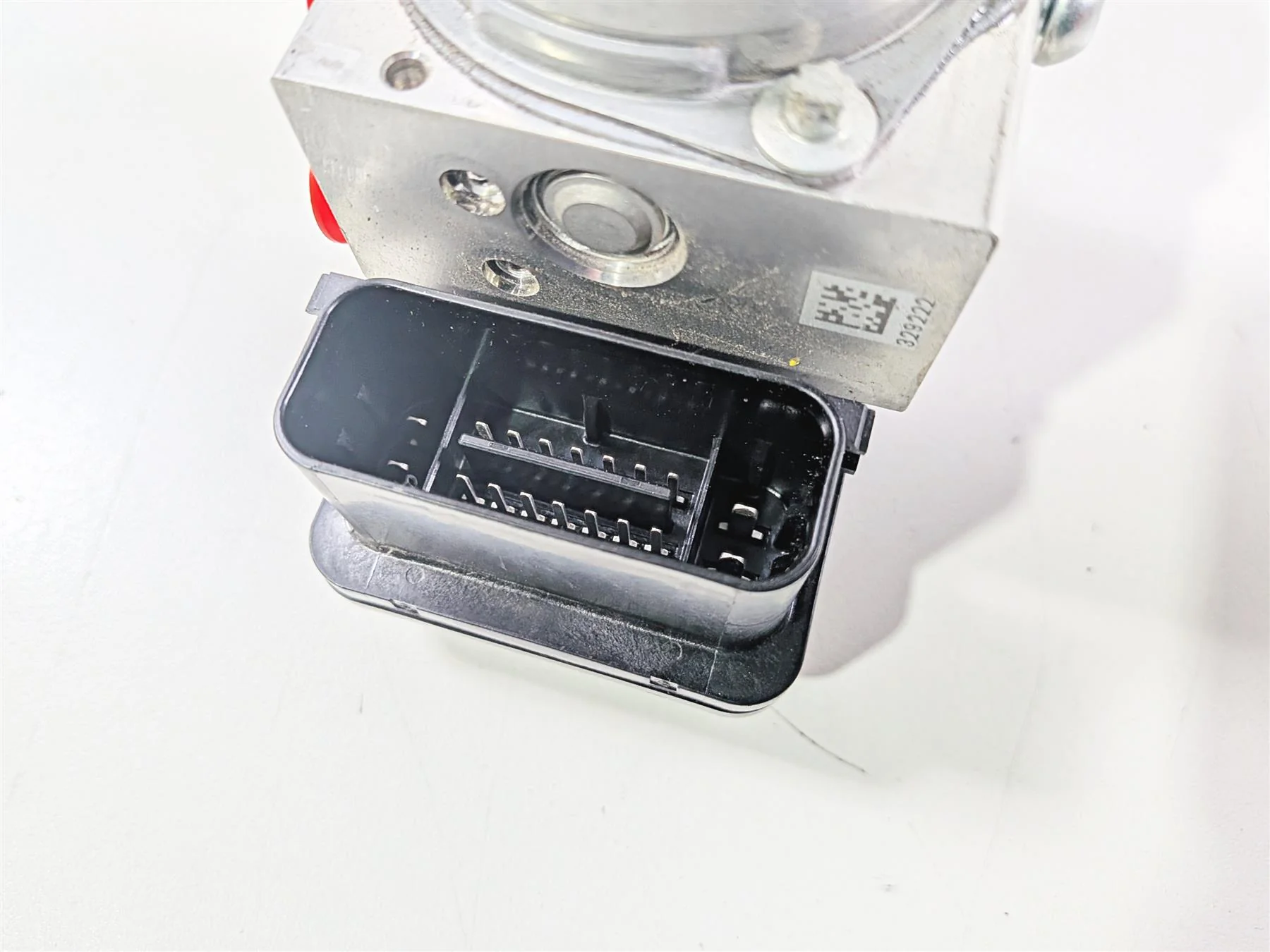 2023 Yamaha MT10 MTN1000 Abs Brake Pump Unit Module B5Y-85930-00 - Image 8