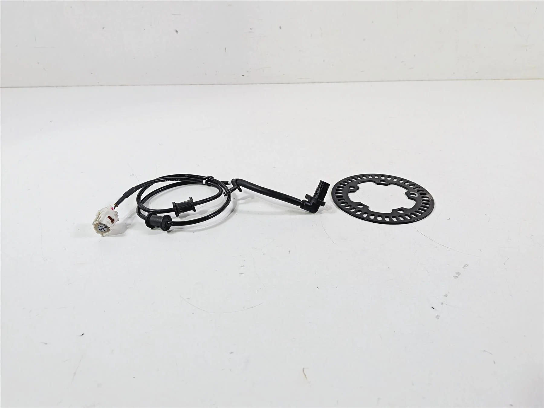 2023 Yamaha MT10 MTN1000 Front Abs Brake Wheel Speed Sensor 2CR-85970-01-00 - Image 3