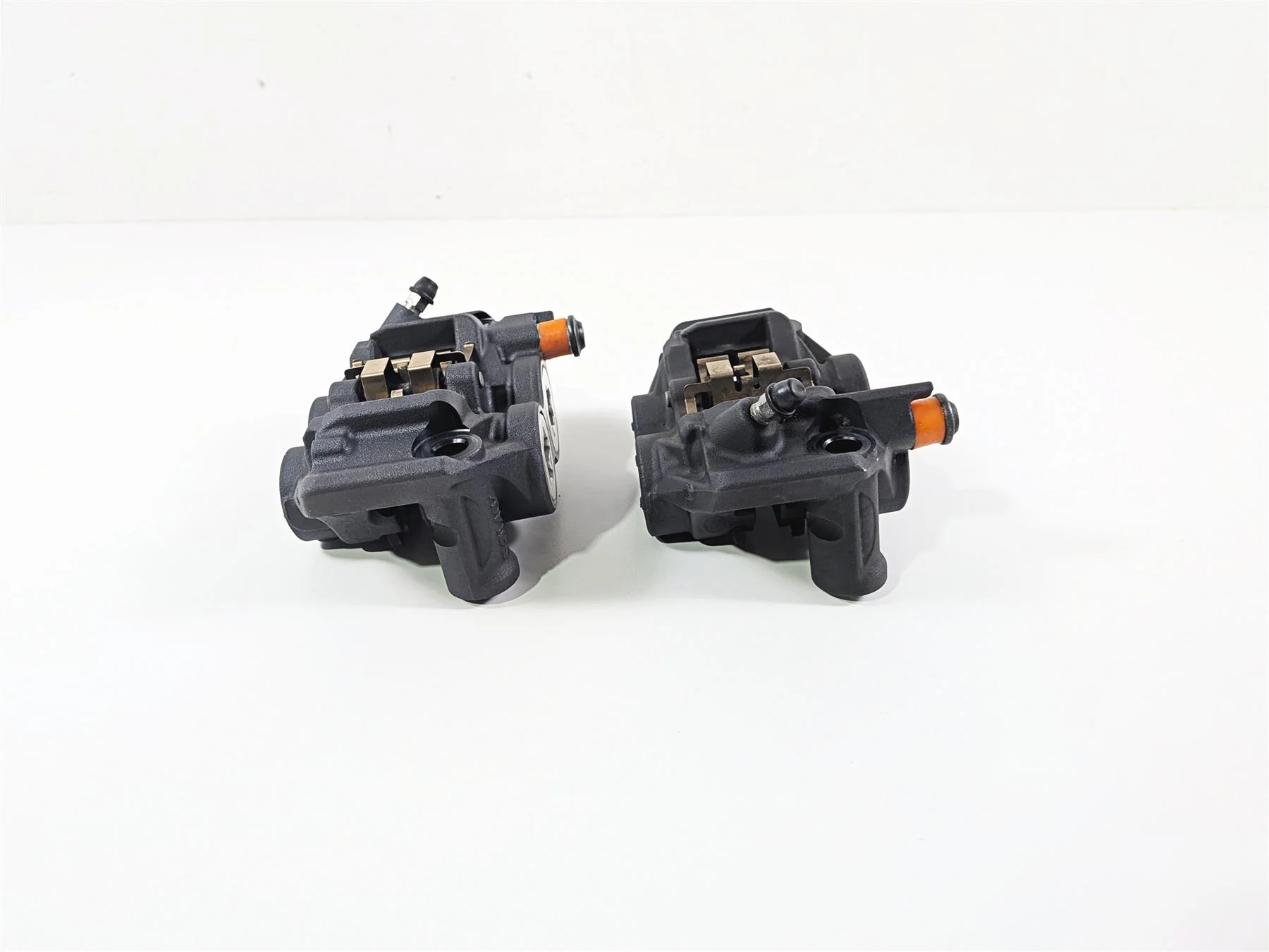 2023 Yamaha MT10 MTN1000 Front Brake Caliper Set Nissin 108mm L B67-2580T-00-00 - Image 3