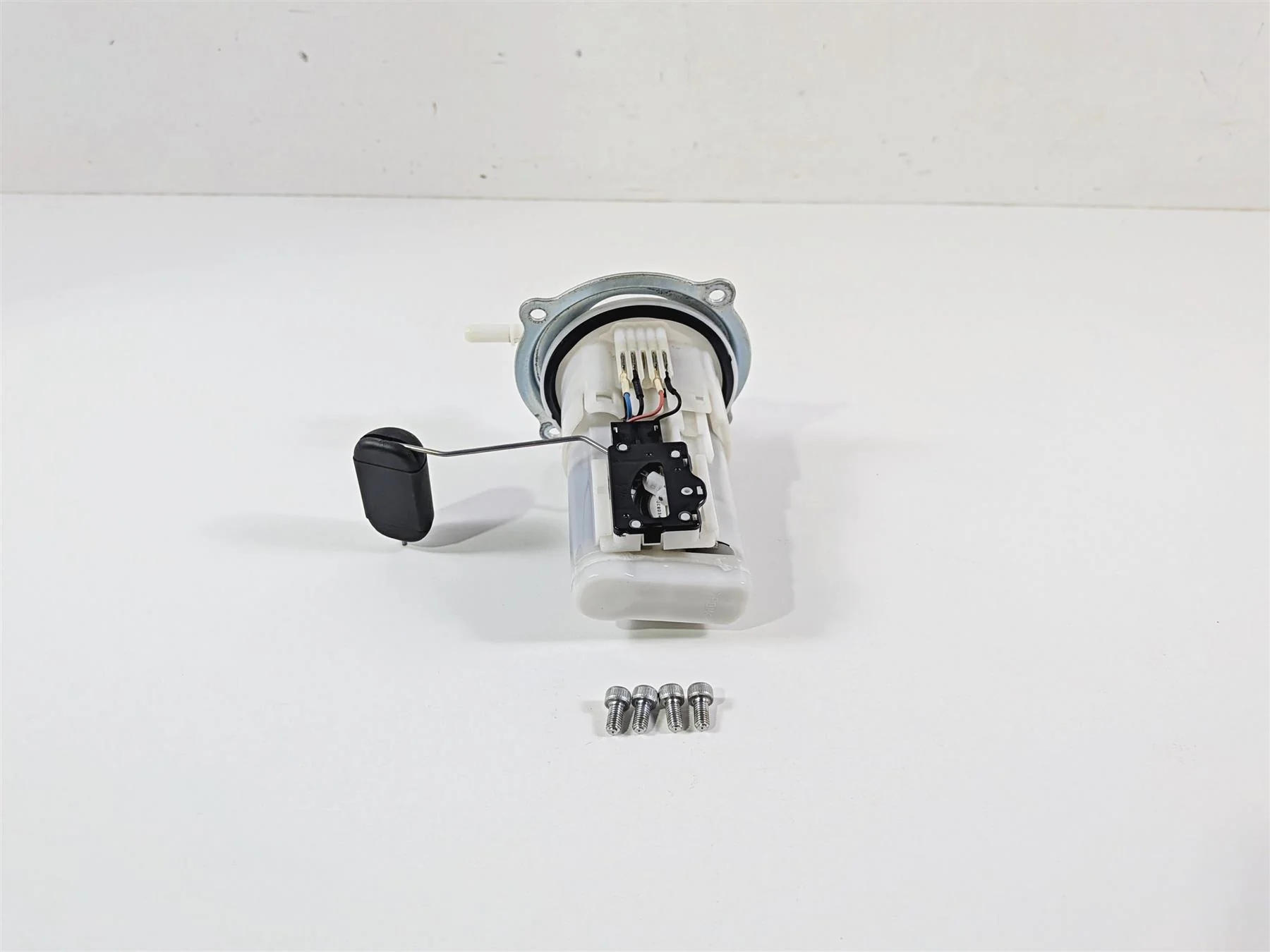 2023 Yamaha MT10 MTN1000 Fuel Gas Petrol Pump B67-13907-10-00 - Image 12