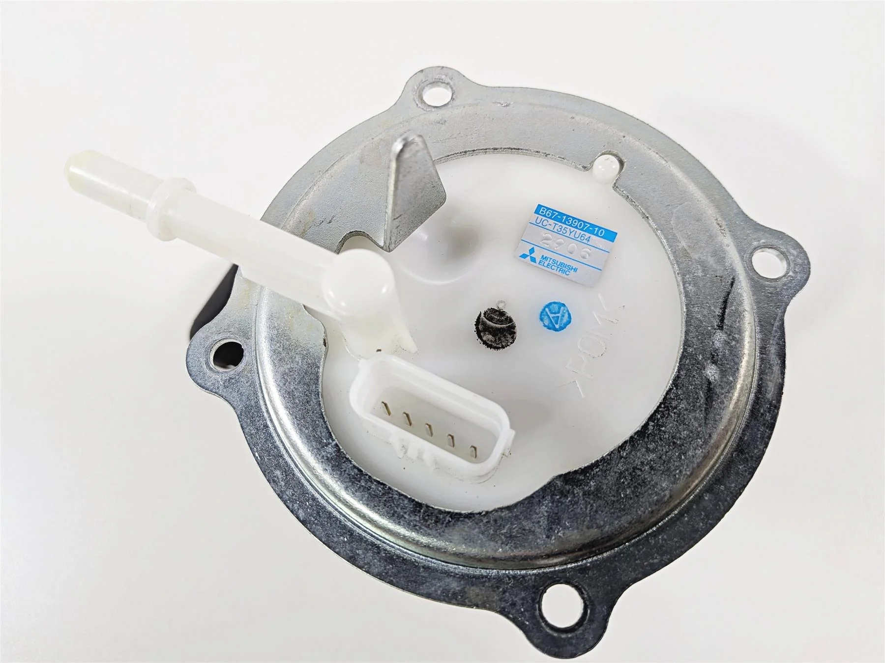 2023 Yamaha MT10 MTN1000 Fuel Gas Petrol Pump B67-13907-10-00 - Image 5