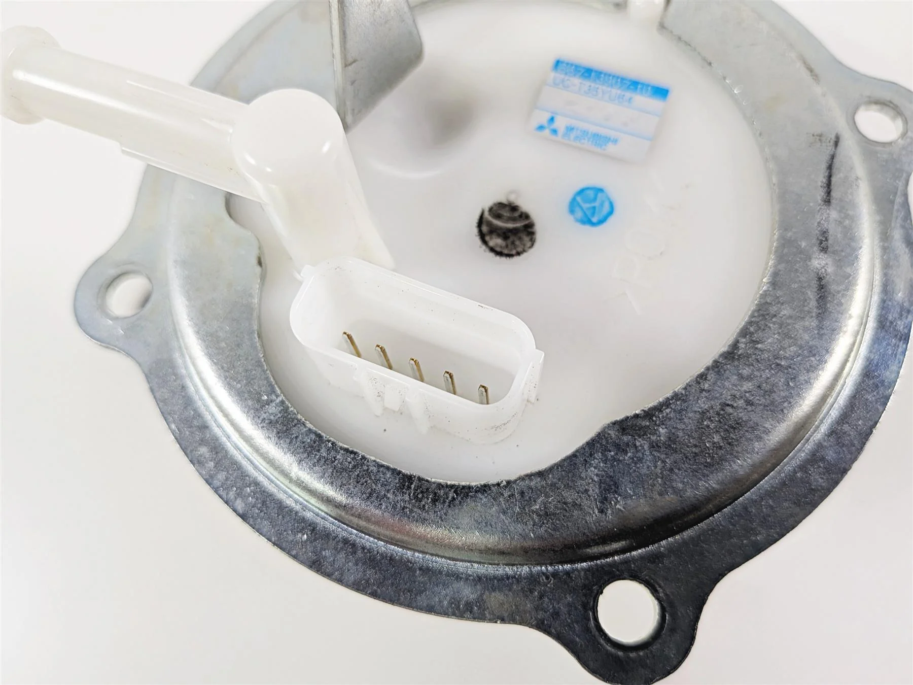 2023 Yamaha MT10 MTN1000 Fuel Gas Petrol Pump B67-13907-10-00 - Image 7