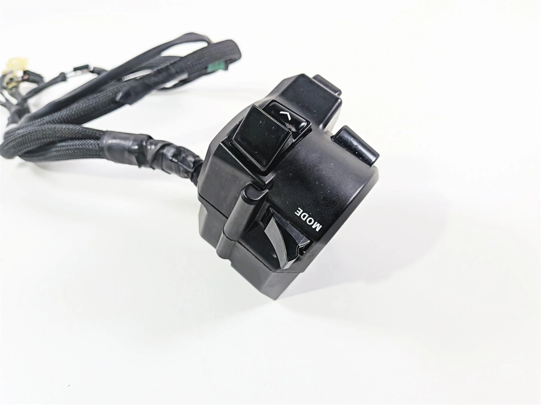 2023 Yamaha MT10 MTN1000 Left Hand Control Switch Cruise BGG-83954-00-00 - Image 12