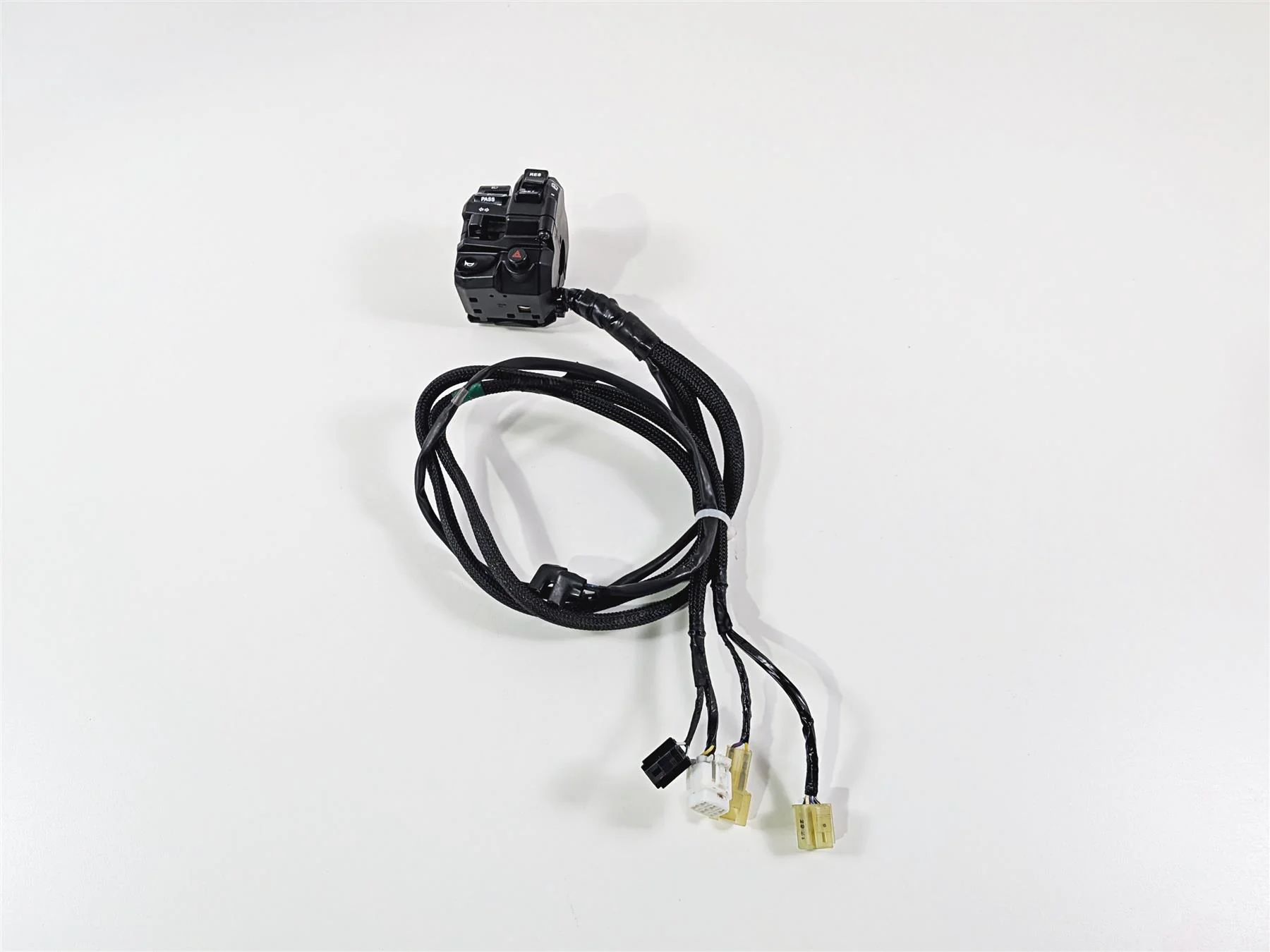 2023 Yamaha MT10 MTN1000 Left Hand Control Switch Cruise BGG-83954-00-00 - Image 3