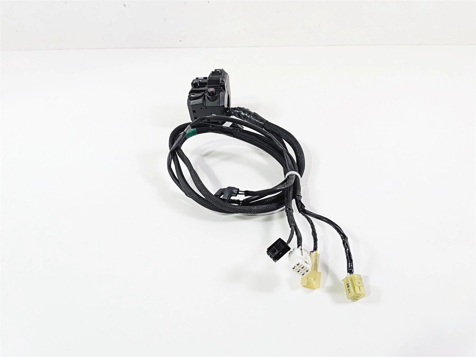 2023 Yamaha MT10 MTN1000 Left Hand Control Switch Cruise BGG-83954-00-00 - Image 4