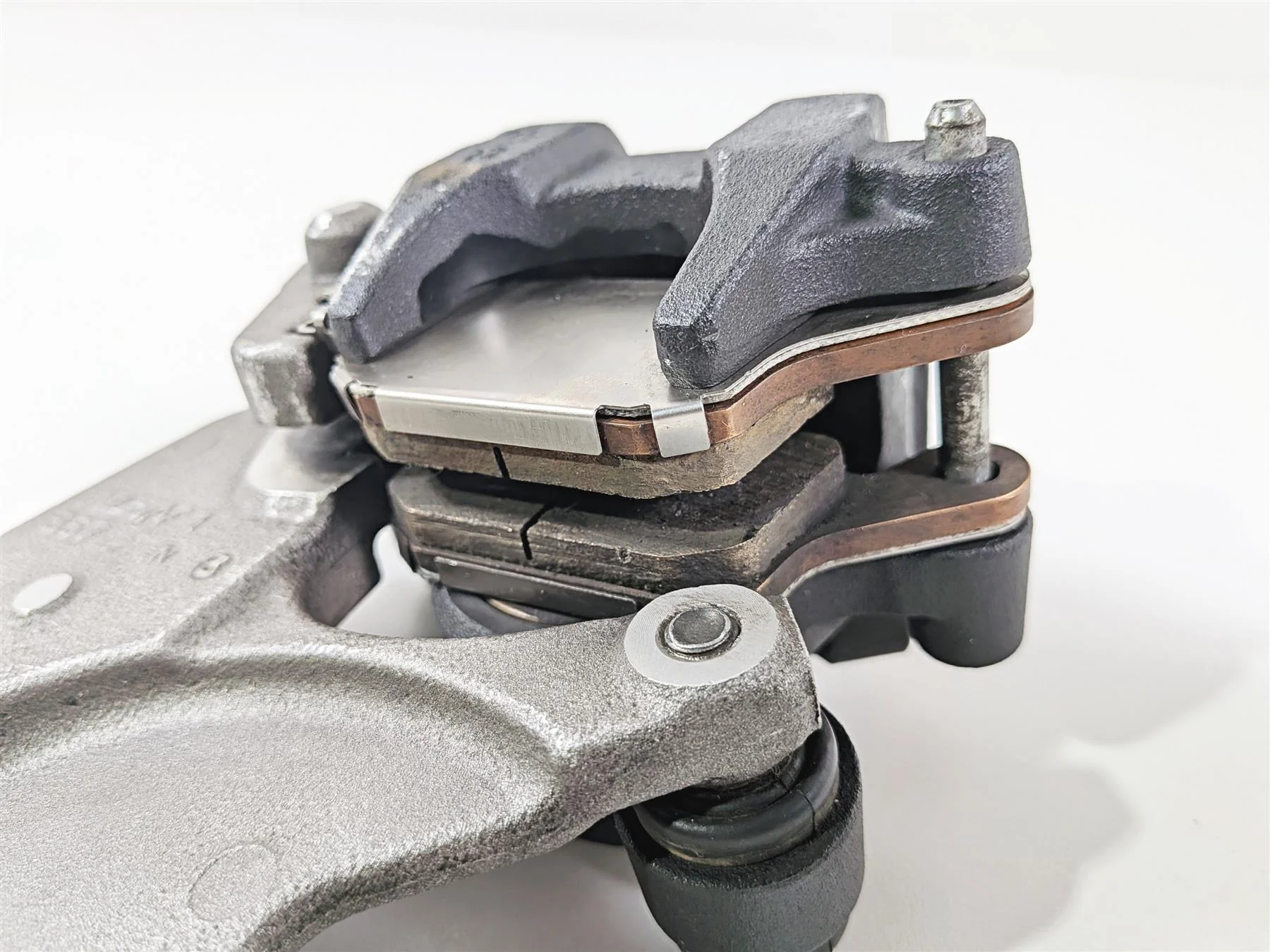 2023 Yamaha MT10 MTN1000 Rear Brake Caliper & Bracket Nissin B67-2580W-00-00 - Image 7