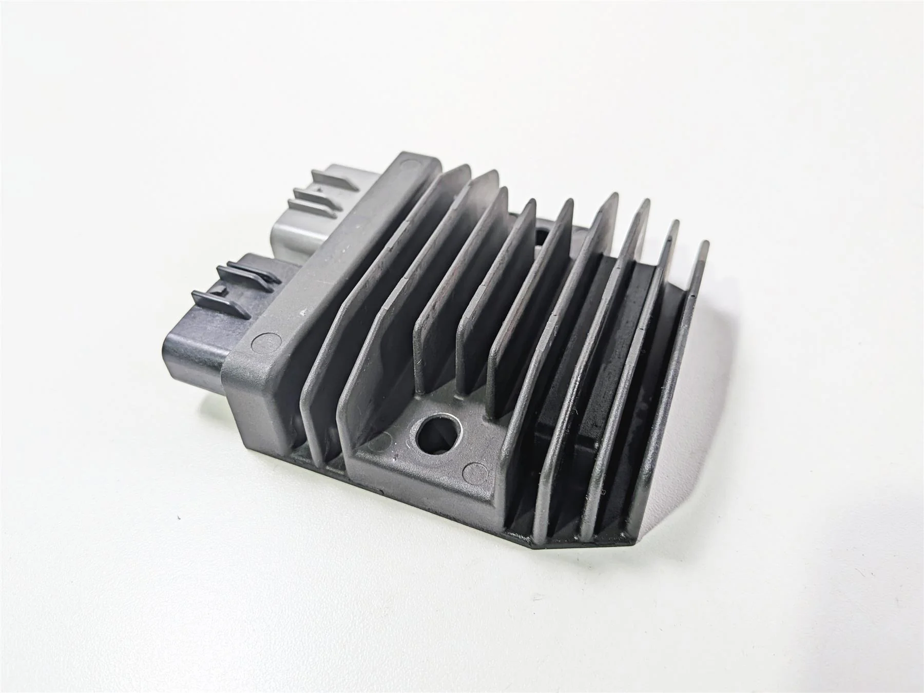 2023 Yamaha MT10 MTN1000 Rectifier Voltage Regulator 1D7-81960-10-00 FH027AA - Image 12